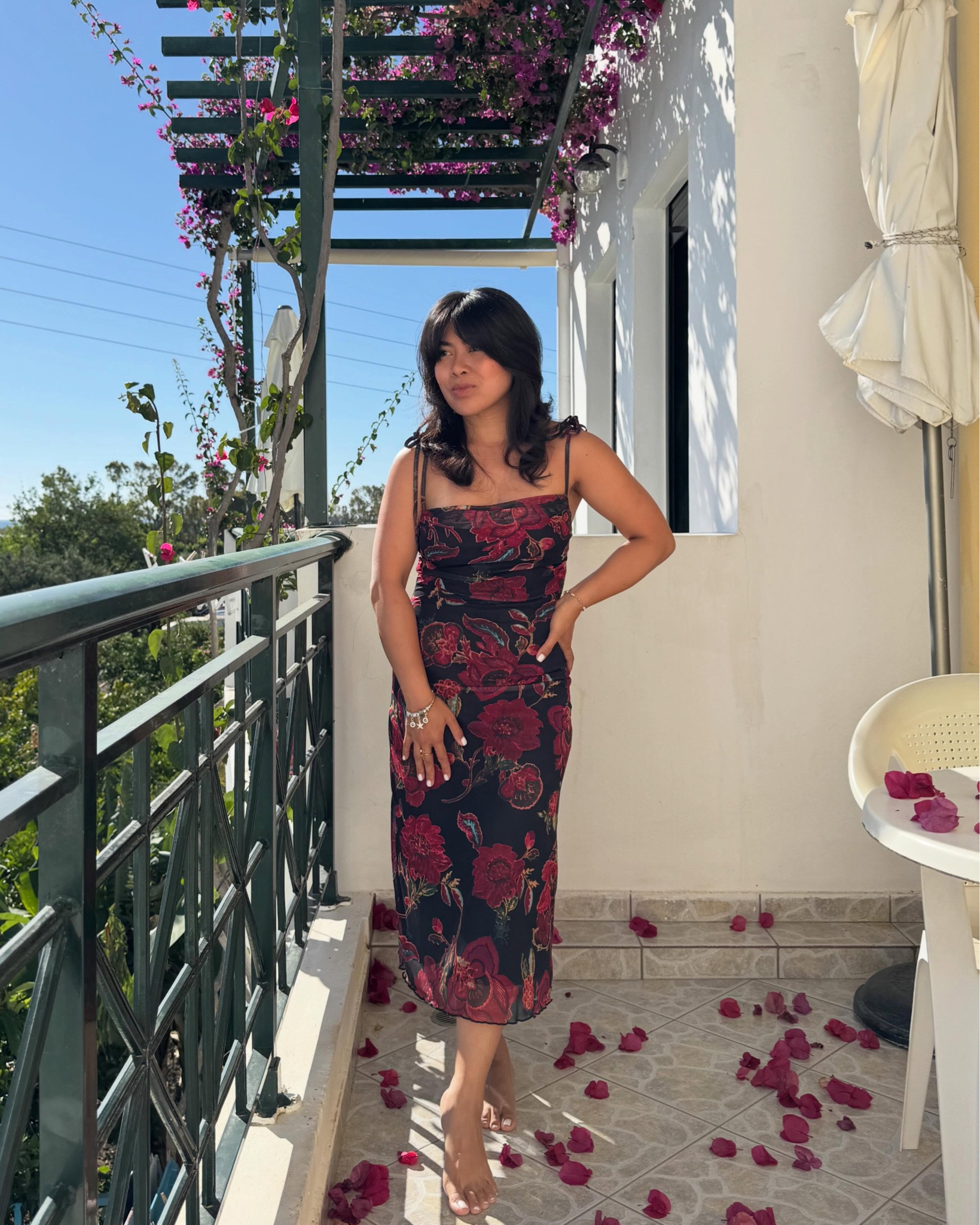 Living in the sunny side of life and my favorite summer dresses. 🇬🇷🧿

Which dress is your favorite? Vote 1, 2, 3, 4, or 5 in the comments! 👇🏽💬

Comment “SUMMER” and I will DM you the details for the dresses! 

#eurosummer #summerdress #traveloutfit #greeksummer #greece