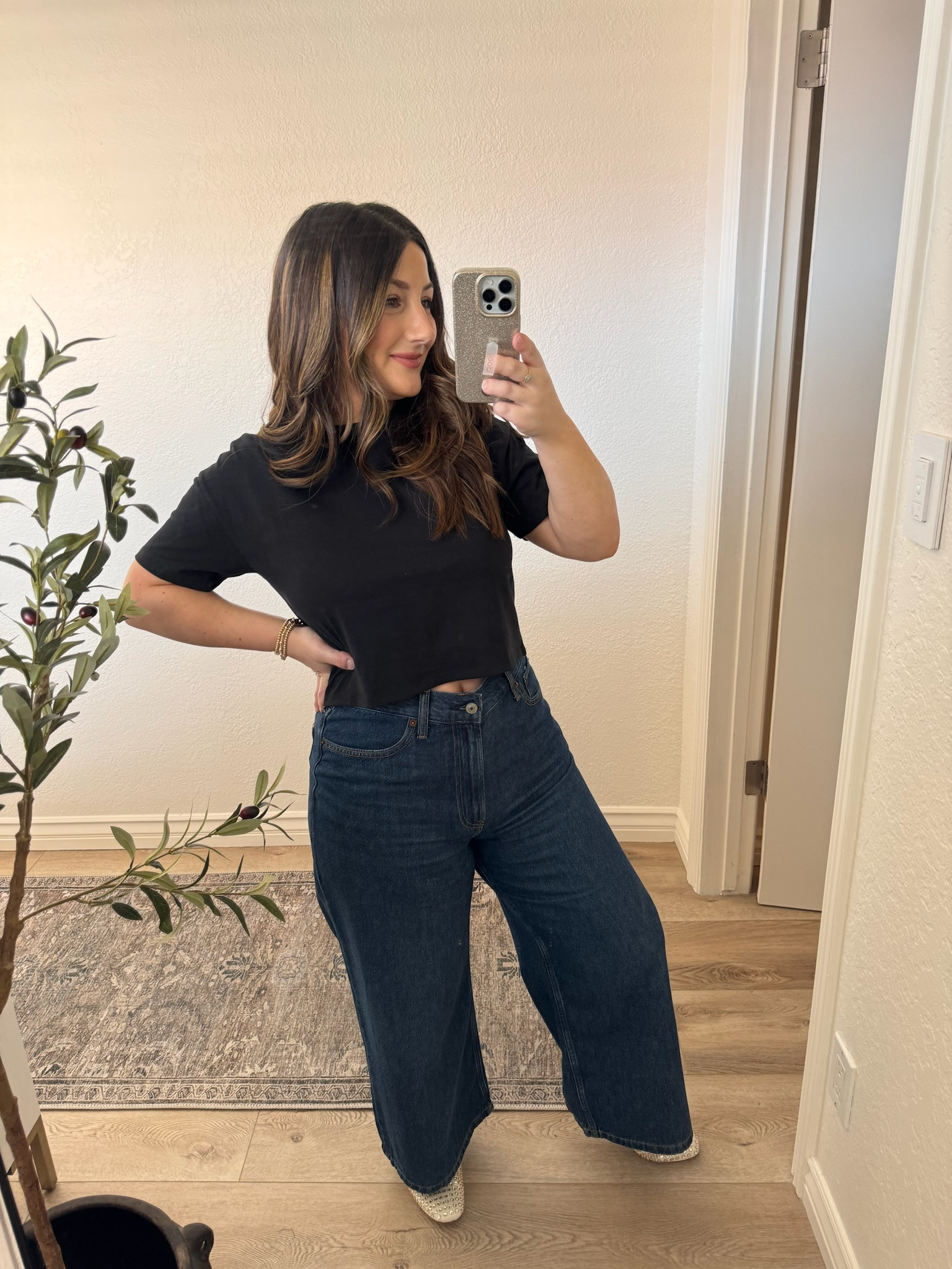 Petite friendly jeans and tee! 

Tee size small (Use my code: CE-MIMIPLUSWILL) 

Jeans are petite friendly, wide leg and cropped! I’m wearing a size 29 short! 

#abercrombiestyle

#LTKStyleTip #LTKFindsUnder100 #LTKSaleAlert
