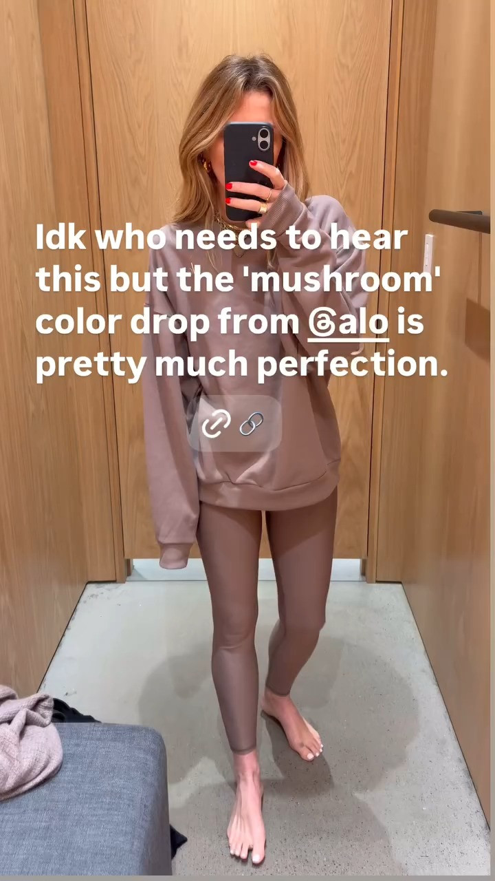 Obsessed with this new color from alo! 

 

#LTKSeasonal #LTKActive #LTKStyleTip