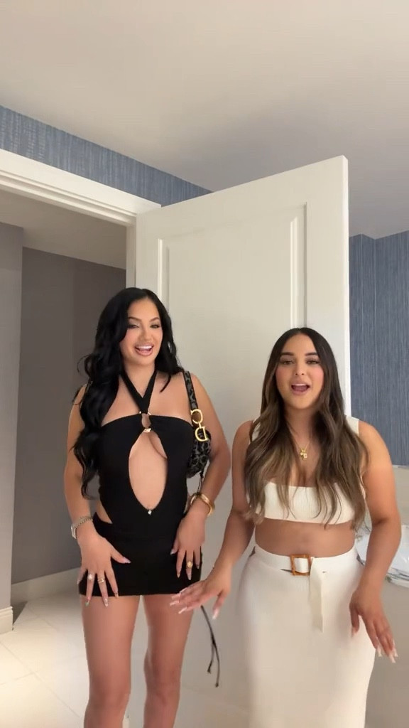 The cutouts on this black mini halter dress are so flattering! Such a perfect going out fit 🖤

#LTKItBag #LTKStyleTip