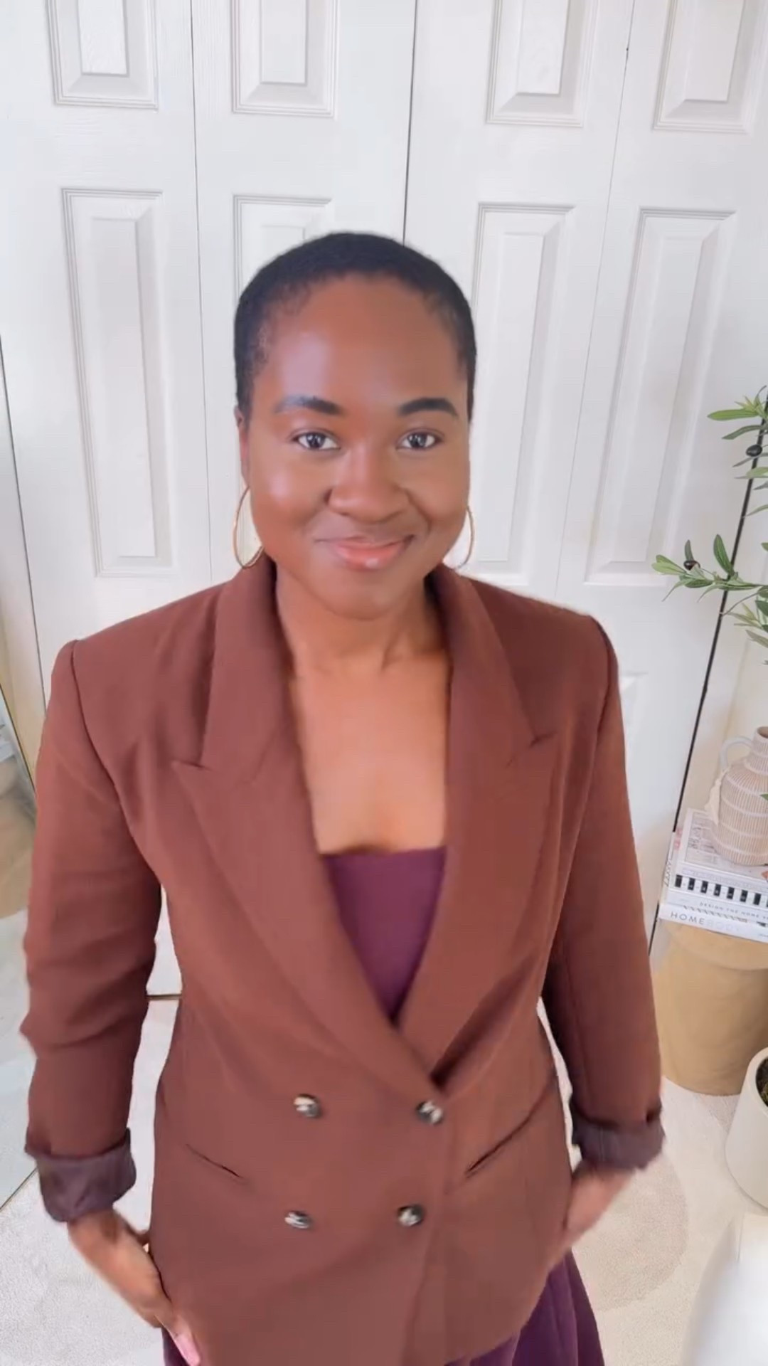 Outfit check of a few transitional fall outfits. Which look is your fave? Follow @nanayaa.ansah and share for more outfit inspiration. 
.

Look 1: @aritzia @bananarepublic @amazon 
Look 2: @macys @rayban 
Look 3: @express @bananarepublic @dimeoptics 
.
Fall outfits, transitional fall outfits, outfit check 
.
#falloutfit #falloutfits #outfitinspo #outfitinspiration #outfitcheck