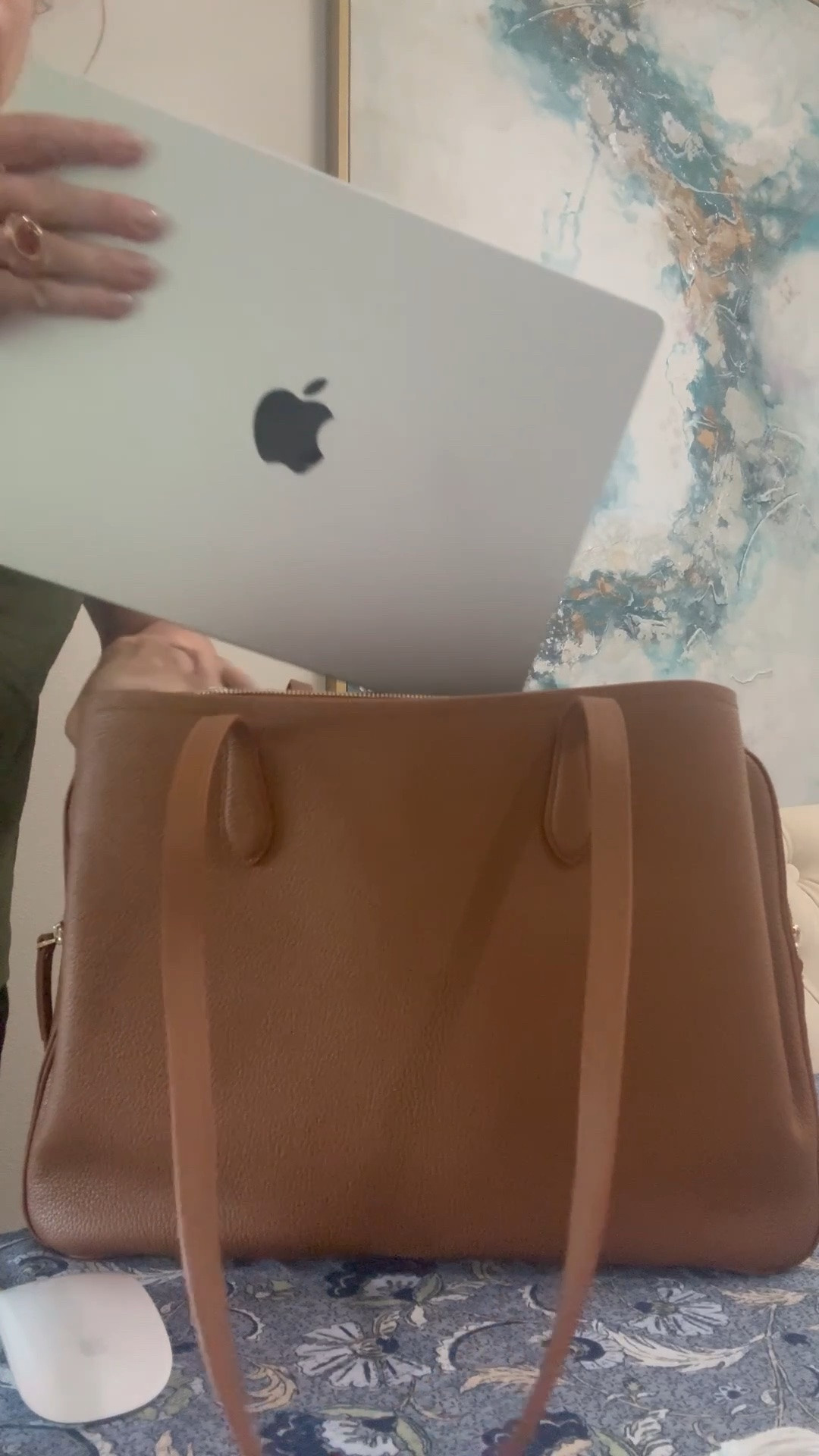 Great totebag for work, laptop bag, work outfit, shoulder bag

#LTKdayinmylife #LTKWorkwear #LTKstorytime