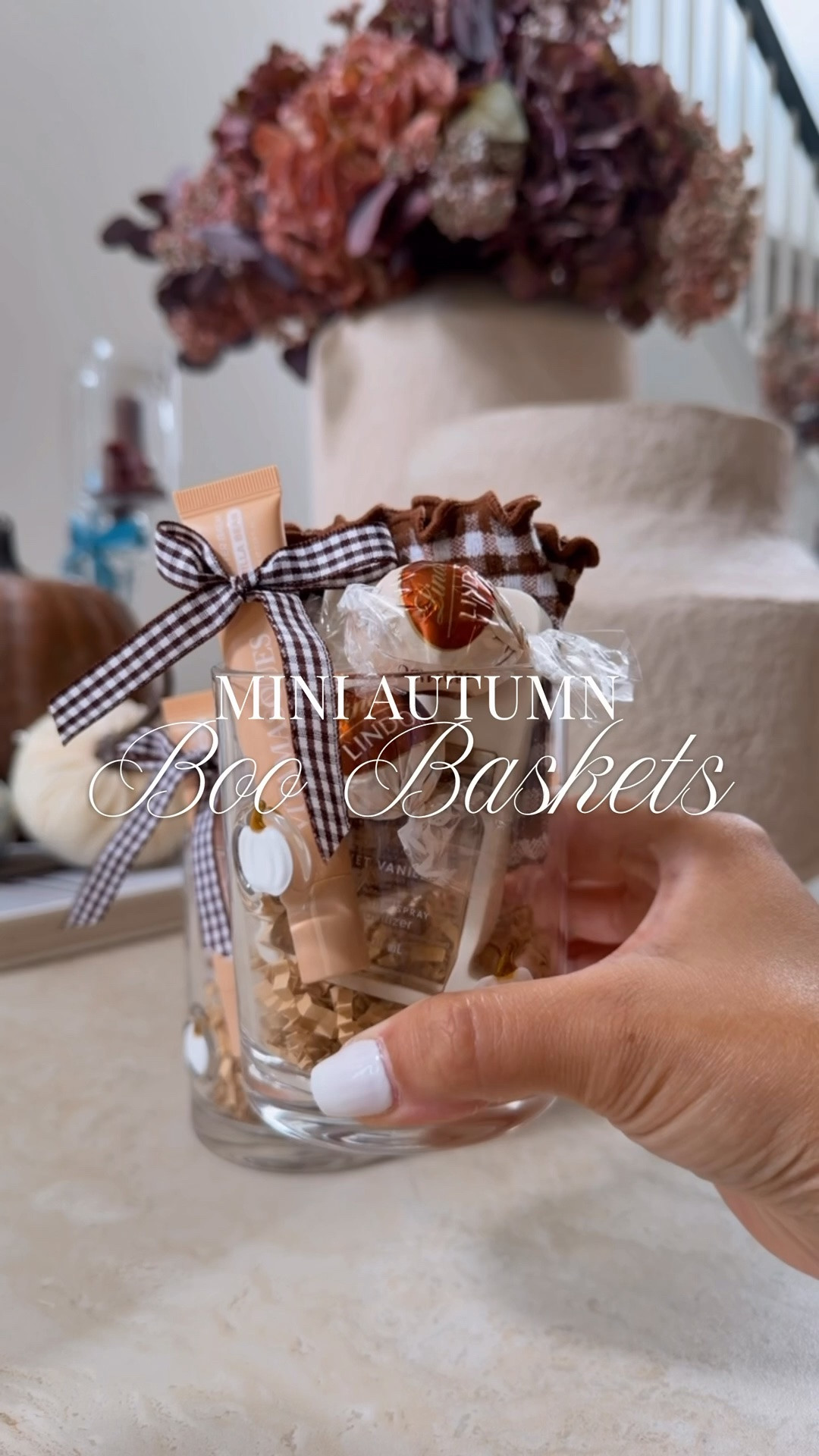 MINI AUTUMN BOO BASKETS FOR YOUR BESTIES
#fallgiftidea #boobasket #giftidea

#LTKSeasonal