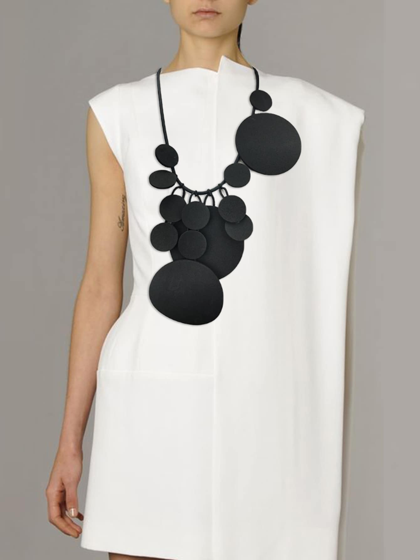 Round Decor Necklace | SHEIN