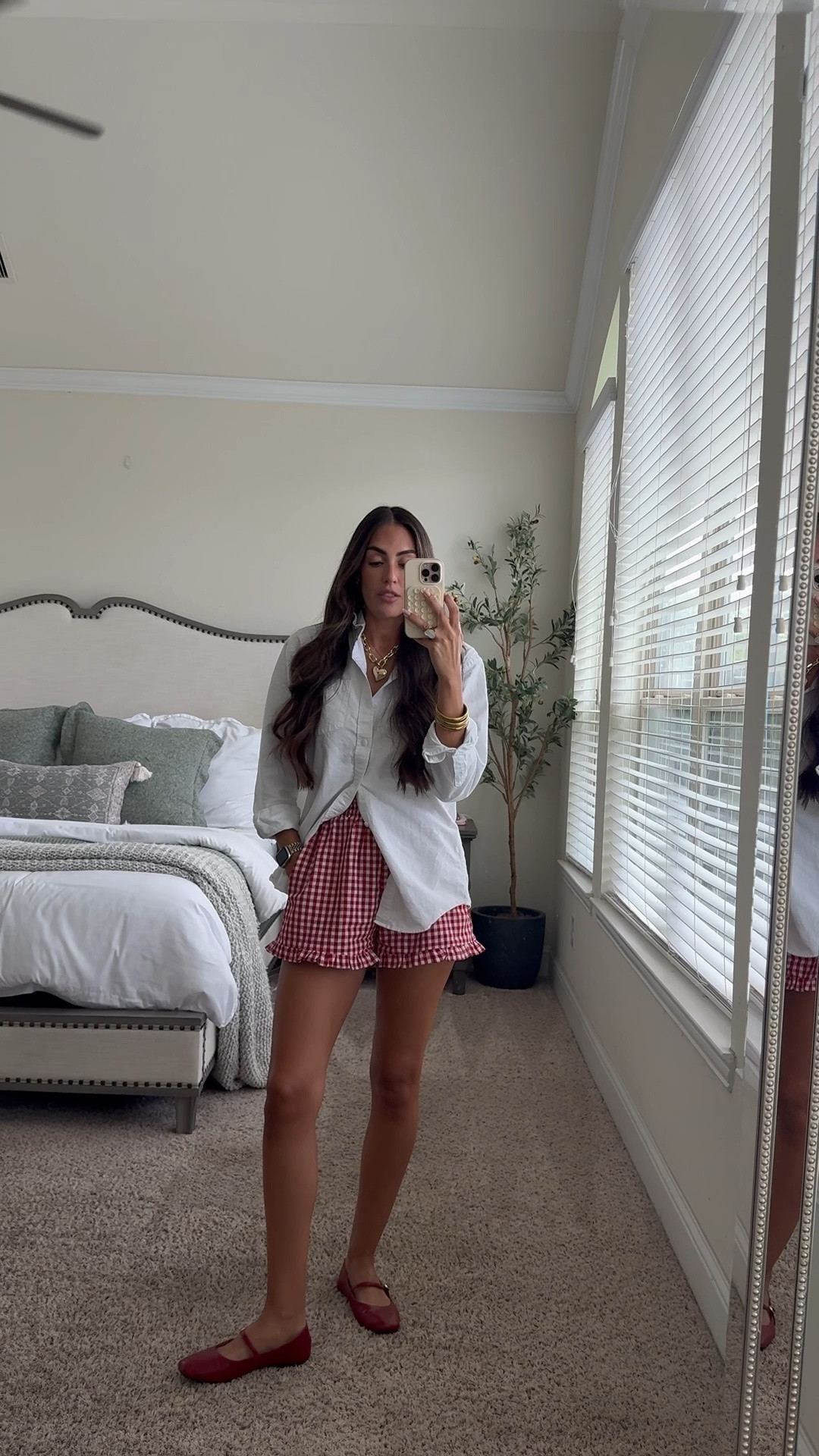 Medium. Top

Small shorts