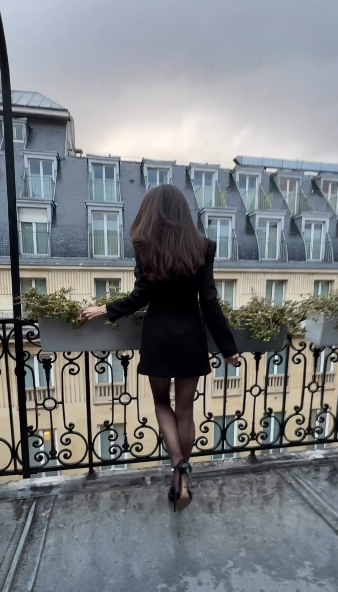 Great little black dress! Extended sizing. 

#LTKstyletip #LTKpetite #LTKcanada