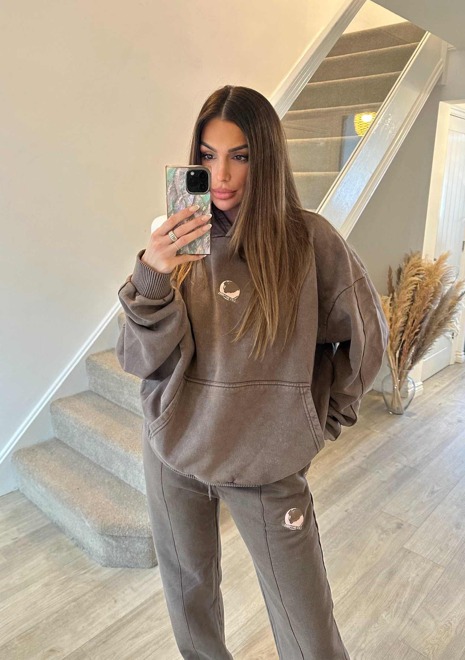 This tracksuit is amazing quality! Highly recommend 🤎

#LTKSeasonal #LTKeurope #LTKfindsunder100