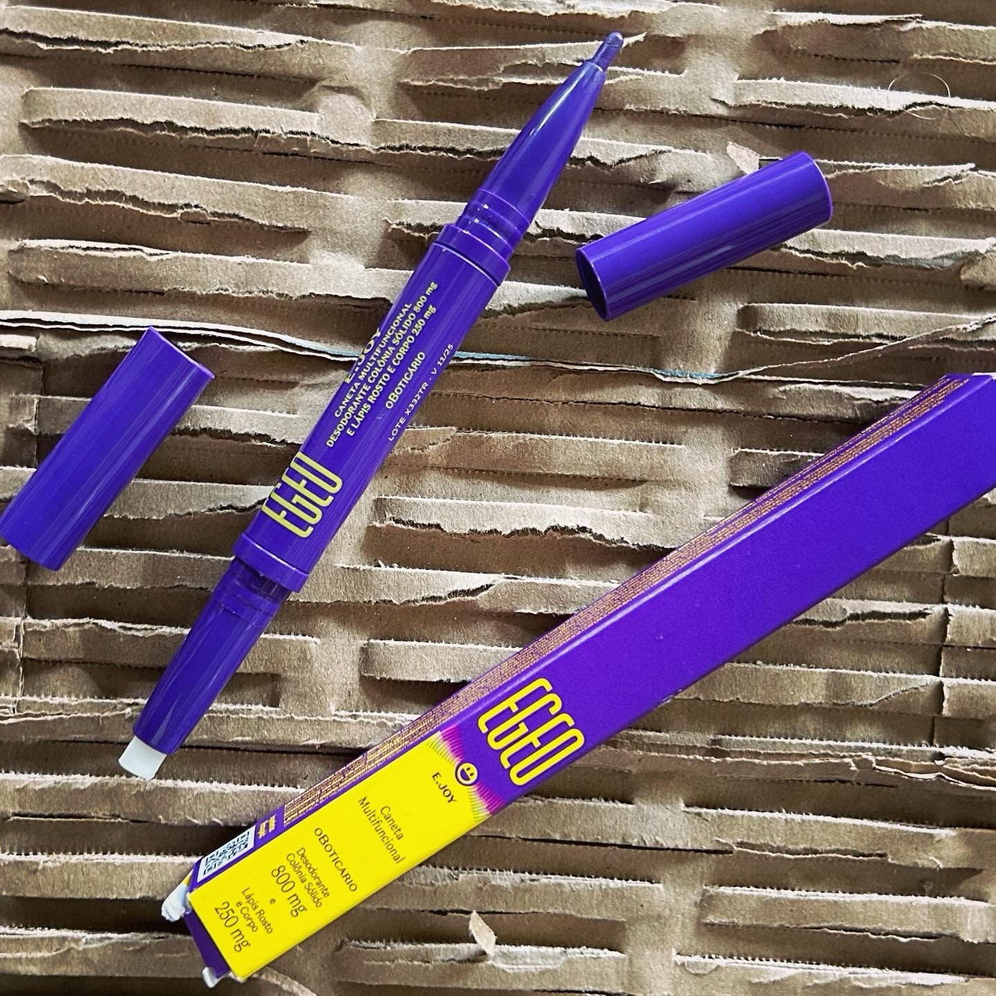 Caneta Multifuncional Egeo E.Joy Desodorante Colônia + Lápis para Rosto e Corpo 1,1g
Desodorante colônia sólido + lápis rosto e corpo para vibrar com a química da felicidade onde você estiver.

#LTKsalealert #LTKbeauty #LTKbrasil