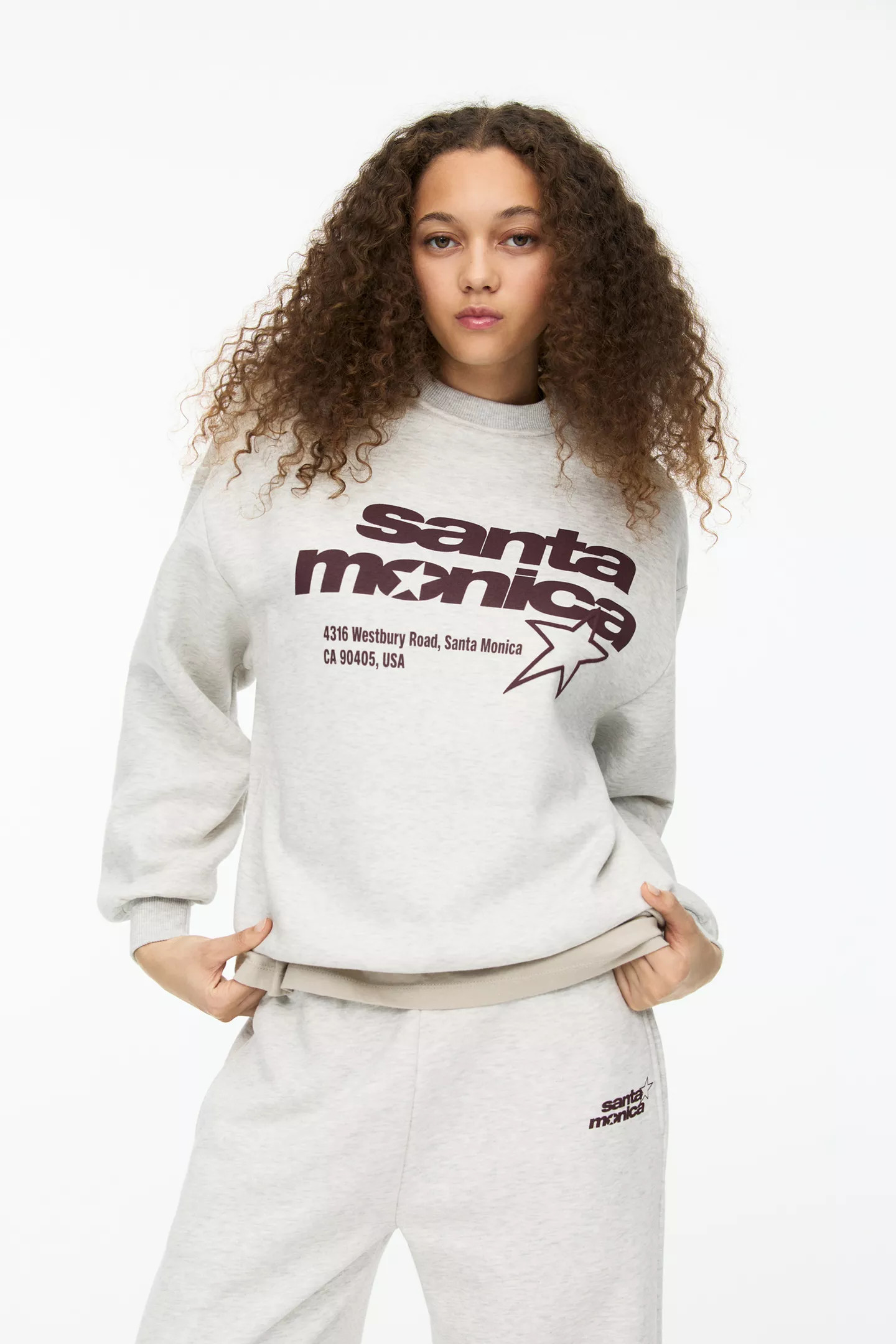 Sweatshirt mit Varsity-Motiv | PULL and BEAR DE