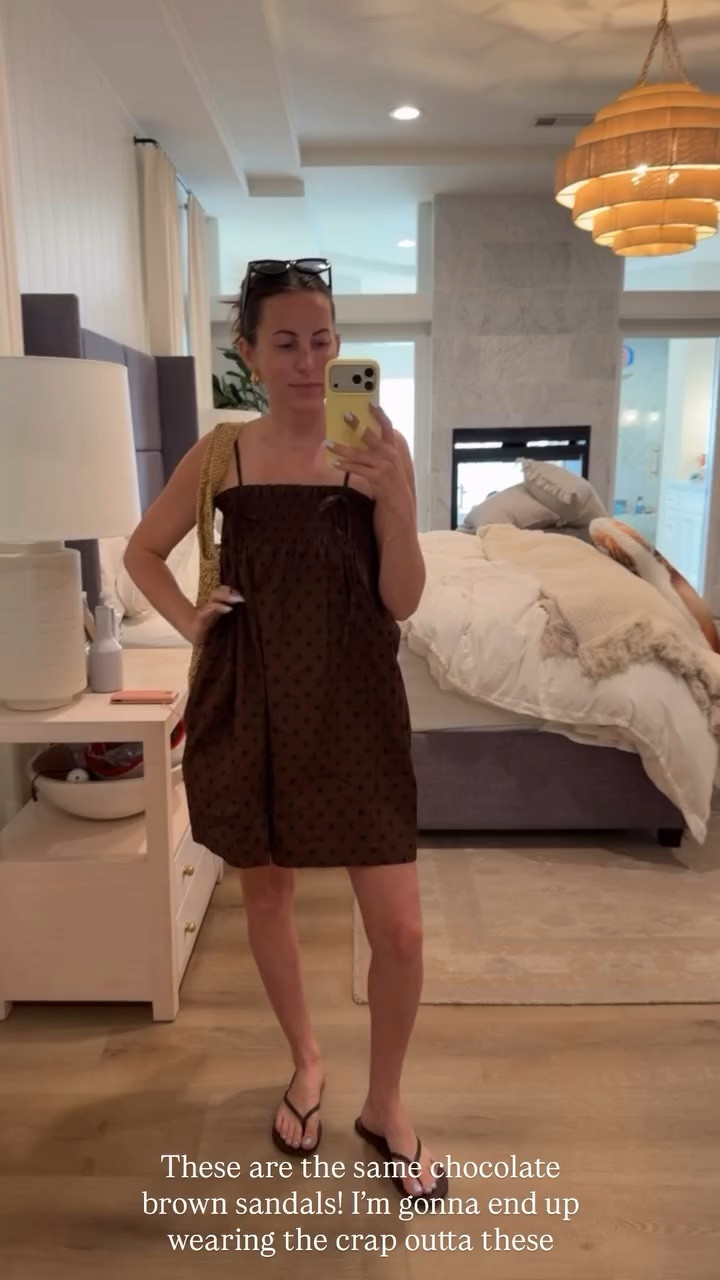 These are the same chocolate brown sandals! I’m gonna end up wearing the crap outta these