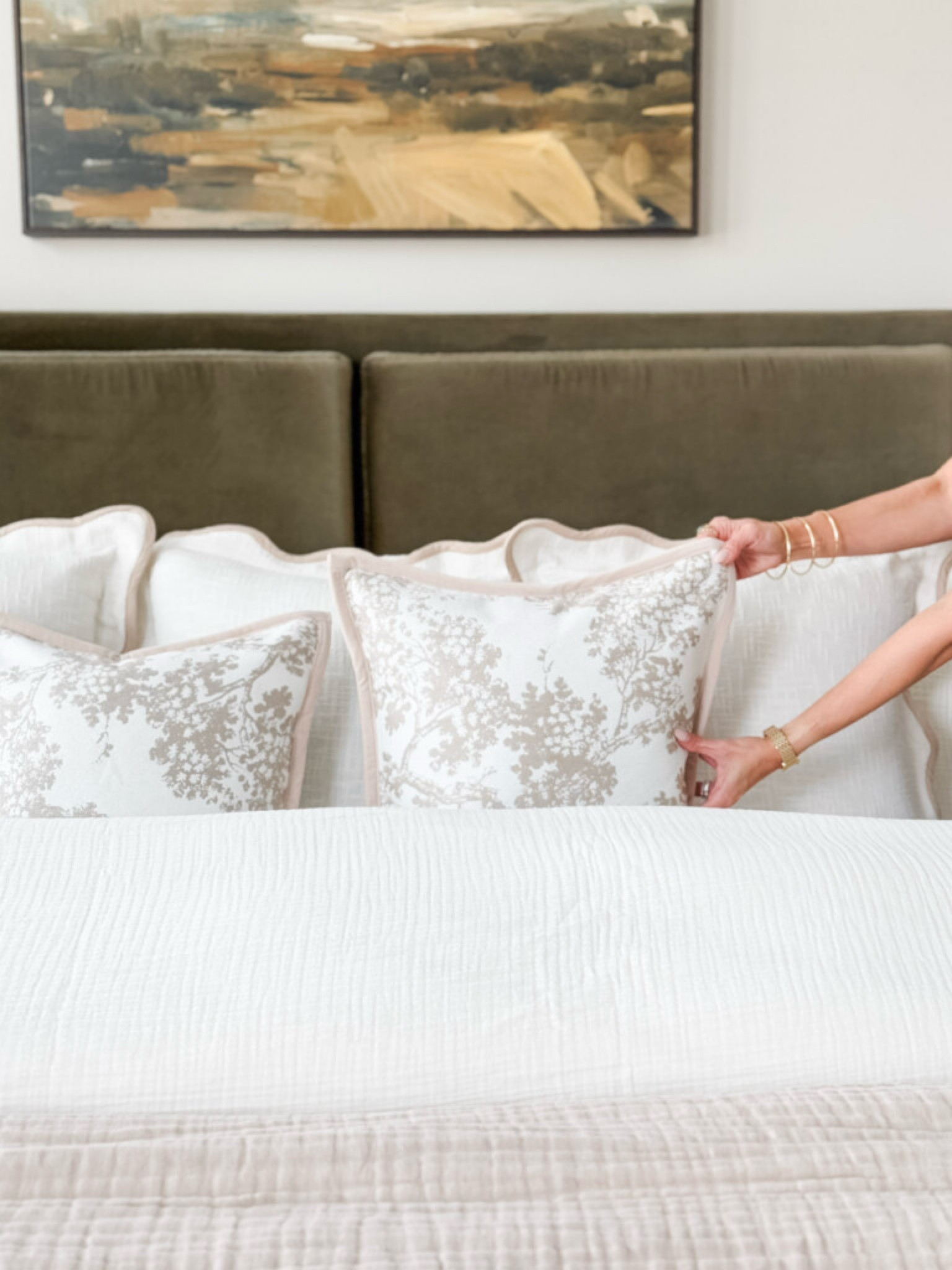 Spring Bedroom Refresh

#LTKSeasonal #LTKHome