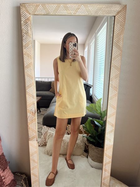 Amazon summer dress✨ wearing a size small

Amazon fashion | look for less | yellow dress | summer style 


#LTKStyleTip