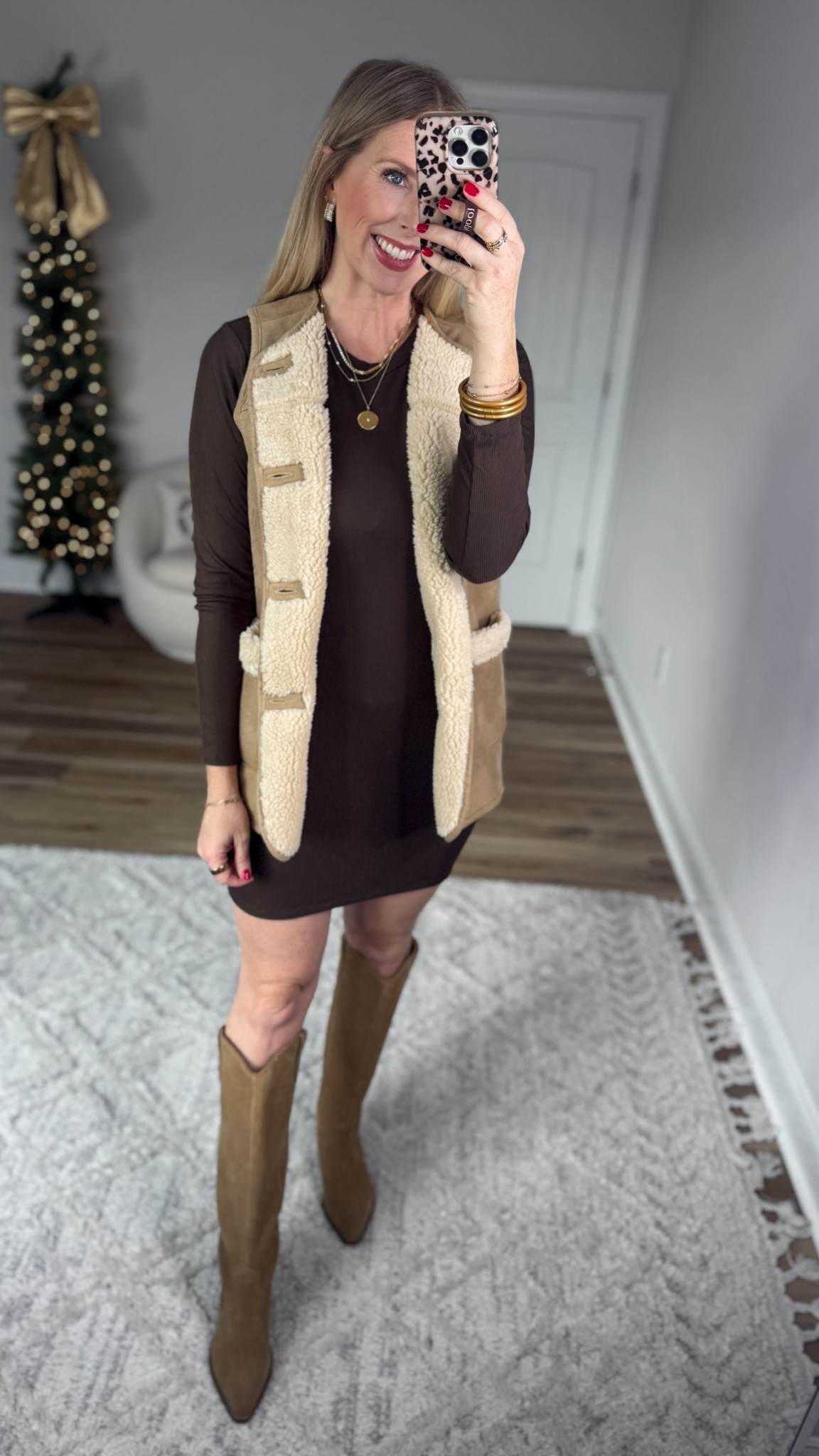 Weekend Walmart Wins Try-On
Faux suede vest- small
Ribbed mini dress- medium, size up!!

#LTKFindsUnder50 #LTKootd