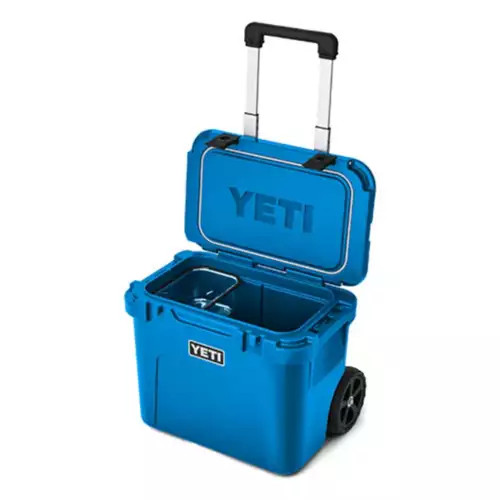 YETI Roadie 32 Wheeled Cooler | Scheels
