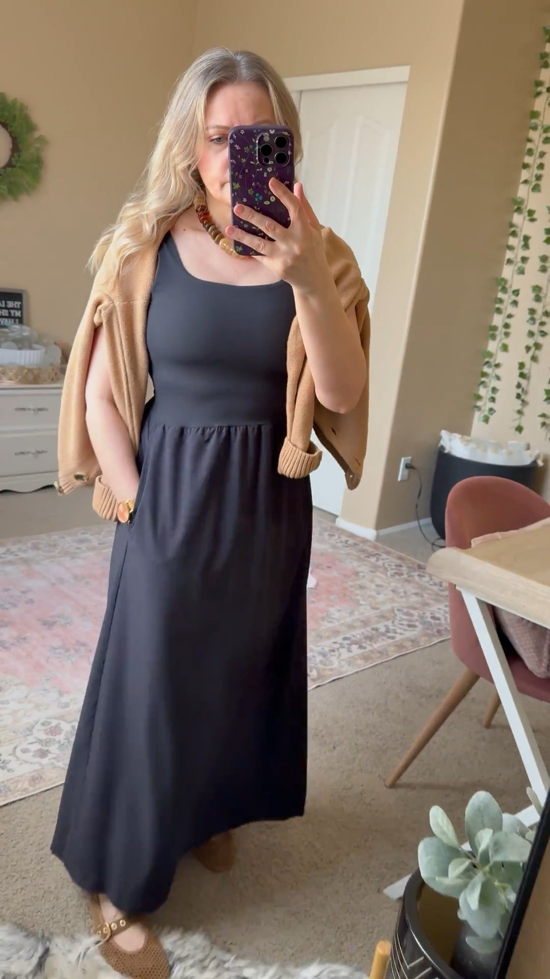 Casual fall outfit idea that’s both cute and comfy.



All in motion dress, fall cardigan, suede flats

#LTKSeasonal #LTKOver40 #LTKPetite