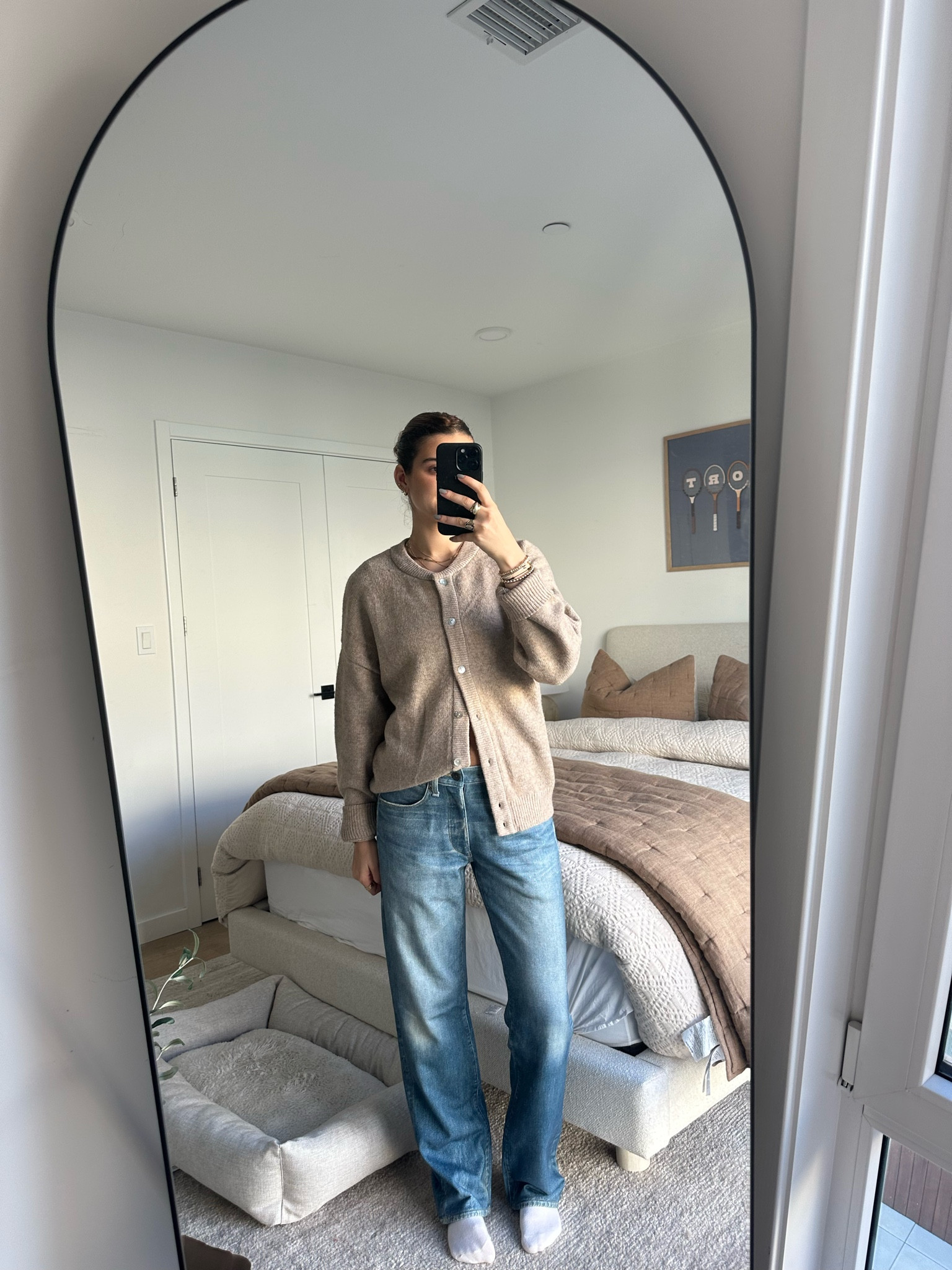 I’m wearing the men’s jean in a size 28