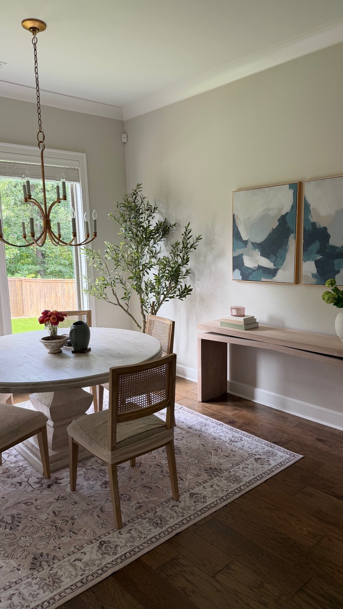 Taking time to fill our home 🫶🏽 

Neutrals affordable modern farmhouse console table budget friendly home decor

#LTKHome #LTKSaleAlert #LTKmomlife