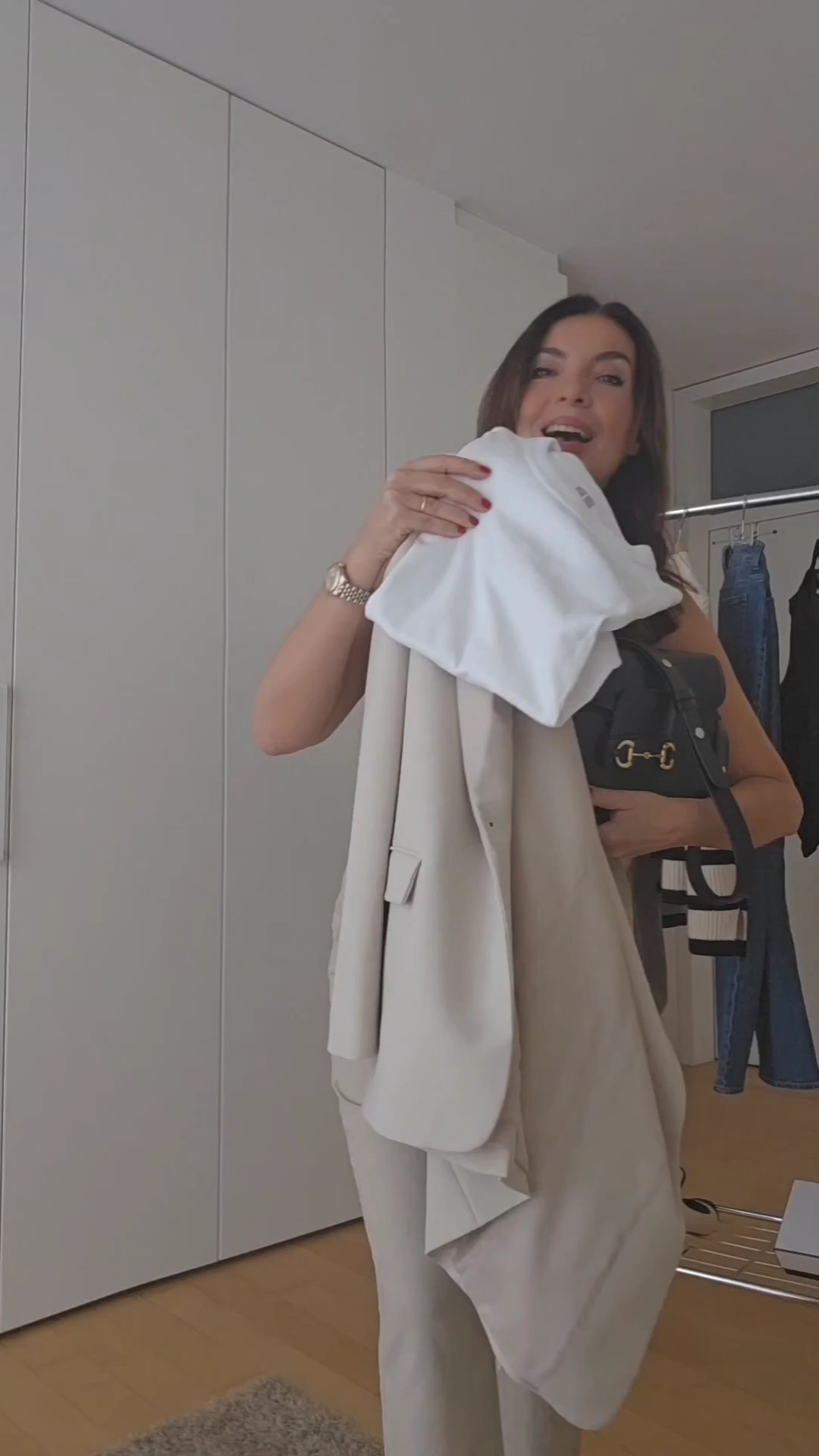 Uniqlo t-shirts are my go-to for a smart casual look at work. They’re so versatile and comfy, making the transition from office hours to after-hours seamless. Perfect for layering or wearing alone, they ensure I always look stylish and professional.Le t-shirt di Uniqlo sono il mio capo preferito per un look smart casual al lavoro. Sono così versatili e comode che il passaggio dalle ore di ufficio al dopolavoro è senza sforzo. Perfette da sole o a strati, mi assicurano sempre uno stile curato e professionale. #LTKxUNIQLO #ThisIsMyBestT 

#LTKover40 #LTKVideo #LTKfindsunder50