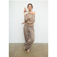 Stradivarius Washed effect straight-leg jogger trousers Beige S | Stradivarius (UK)