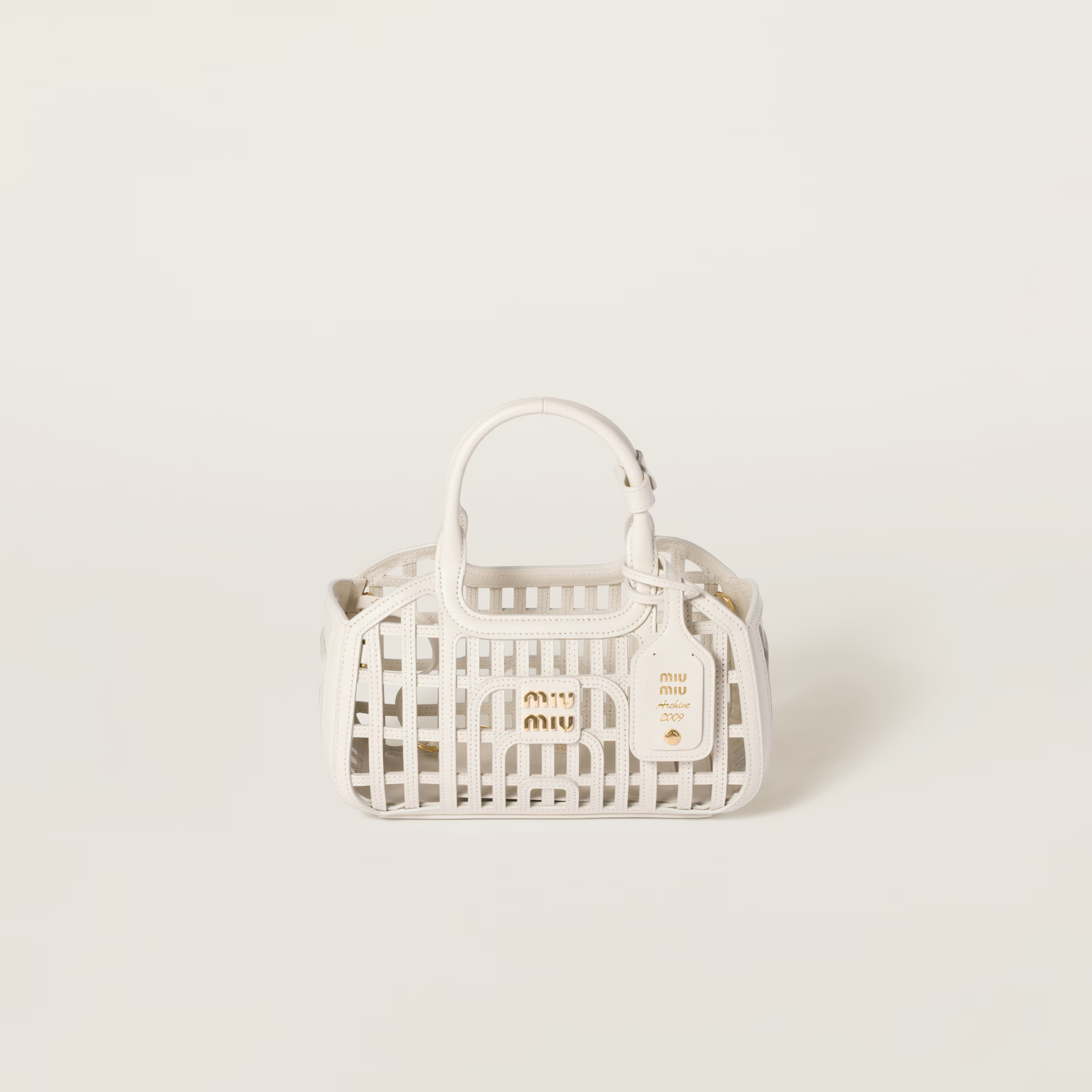 Chalk White Leather Basket | Miu Miu | Miu Miu US
