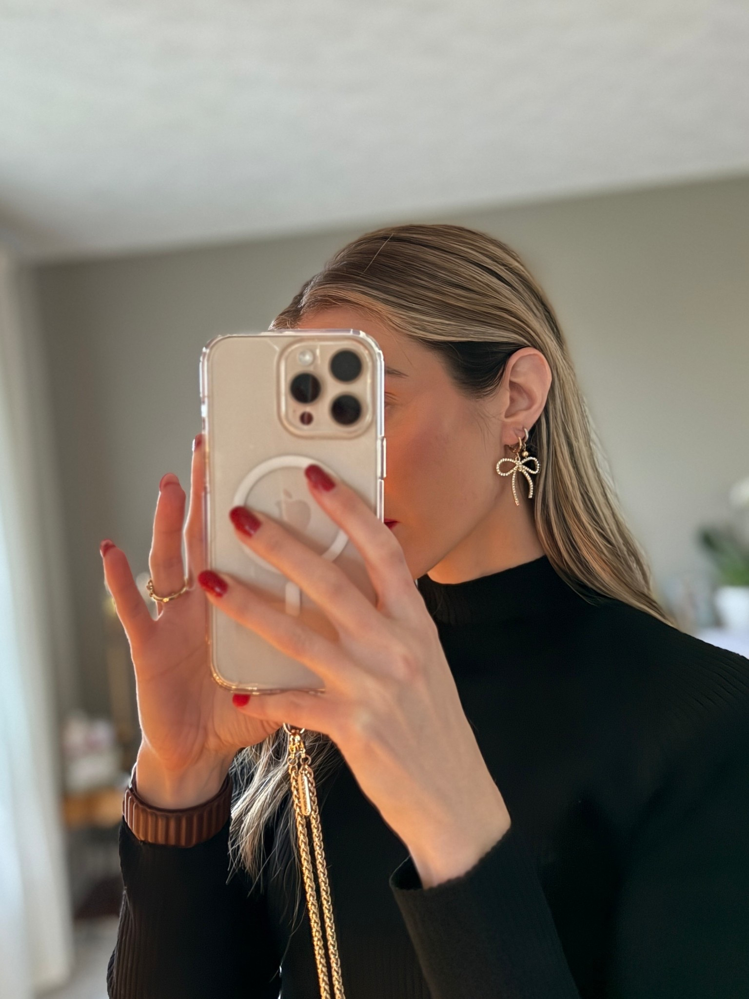 Gold bow earrings 

#LTKGiftGuide #LTKHoliday #LTKgrwm