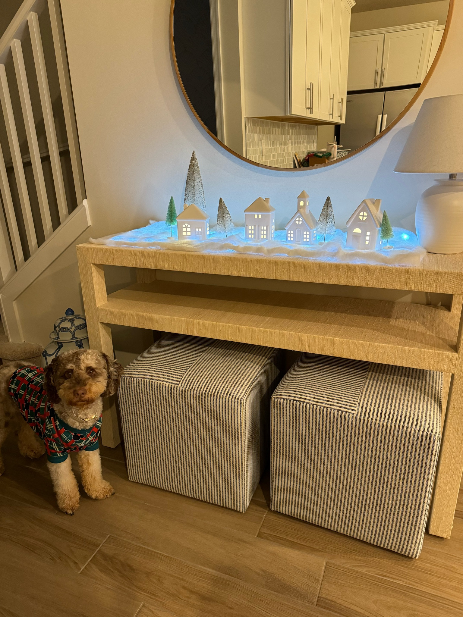 Entryway Christmas decoration idea 🫶🏼🎄❄️

#LTKSeasonal #LTKHoliday #LTKhome