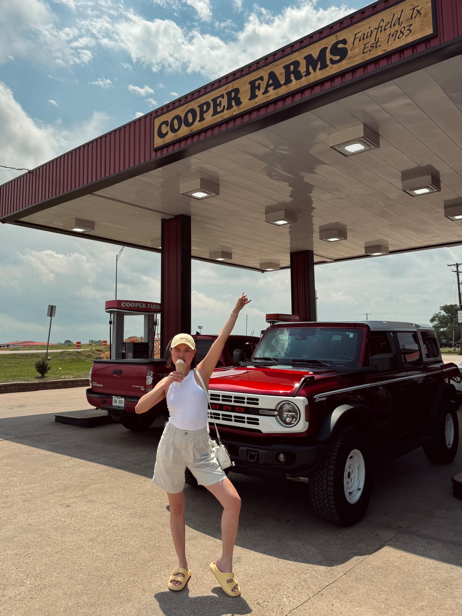 Butter yellow obsession 

#LTKSeasonal #LTKGiftGuide #LTKItBag