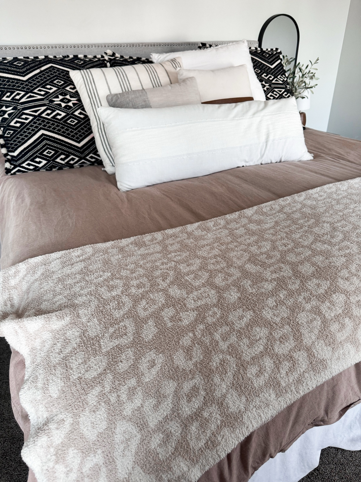 Freshly made bed to start the day off right 🤌🏼 | bedding | home decor | master bedroom | barefoot dreams lover 
#home #cozyhouse #masterbed #bedding #sundayreset 

#LTKFindsUnder100 #LTKFamily #LTKHome