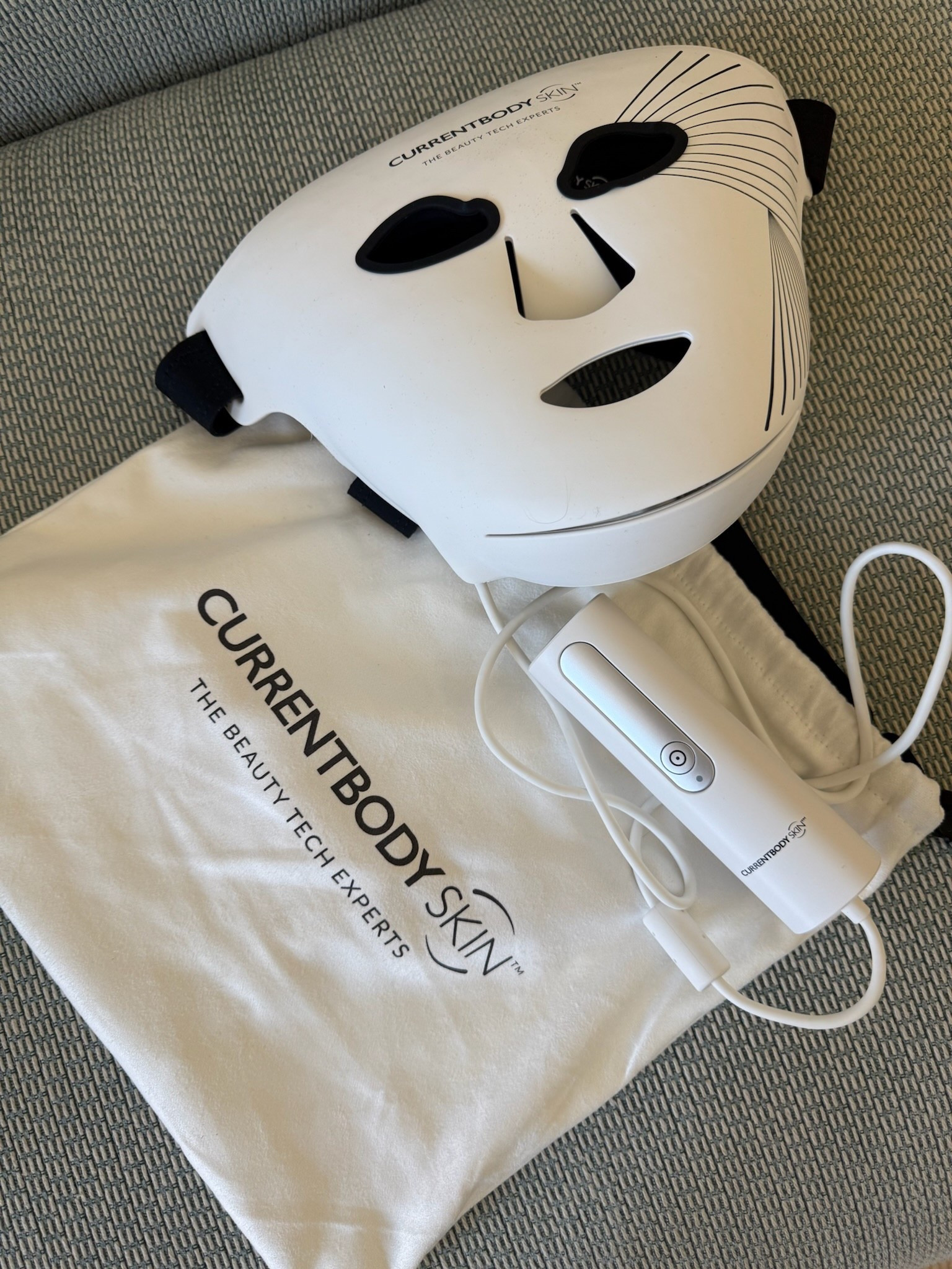 CurrentBody has some of the best skincare tech out there - this LED mask is my go-to and perfect for travel! It folds up easily in my bag and uses three different wavelengths of red light to target wrinkles and support anti-aging. Definitely a splurge, but 100% worth it👏

#LTKBeauty #LTKOver40 #LTKU