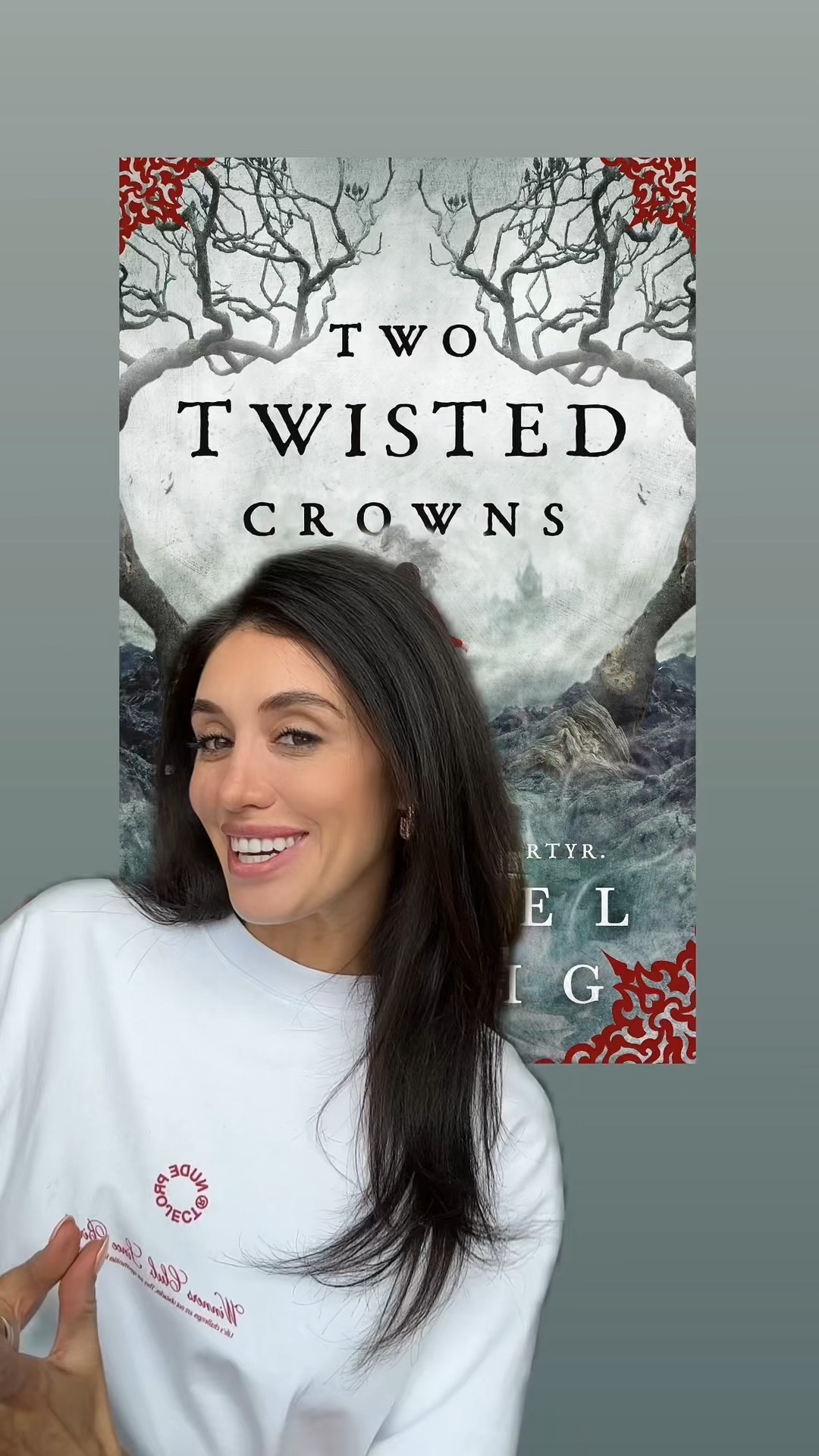 Book review for two twisted crowns


Booktok, book review, beach read, fantasy books, fantasy book series, romance books, romantasy, romantic books, book series, 2025 book recommendations, must reads

#LTKTravel #LTKHome #LTKFindsUnder50