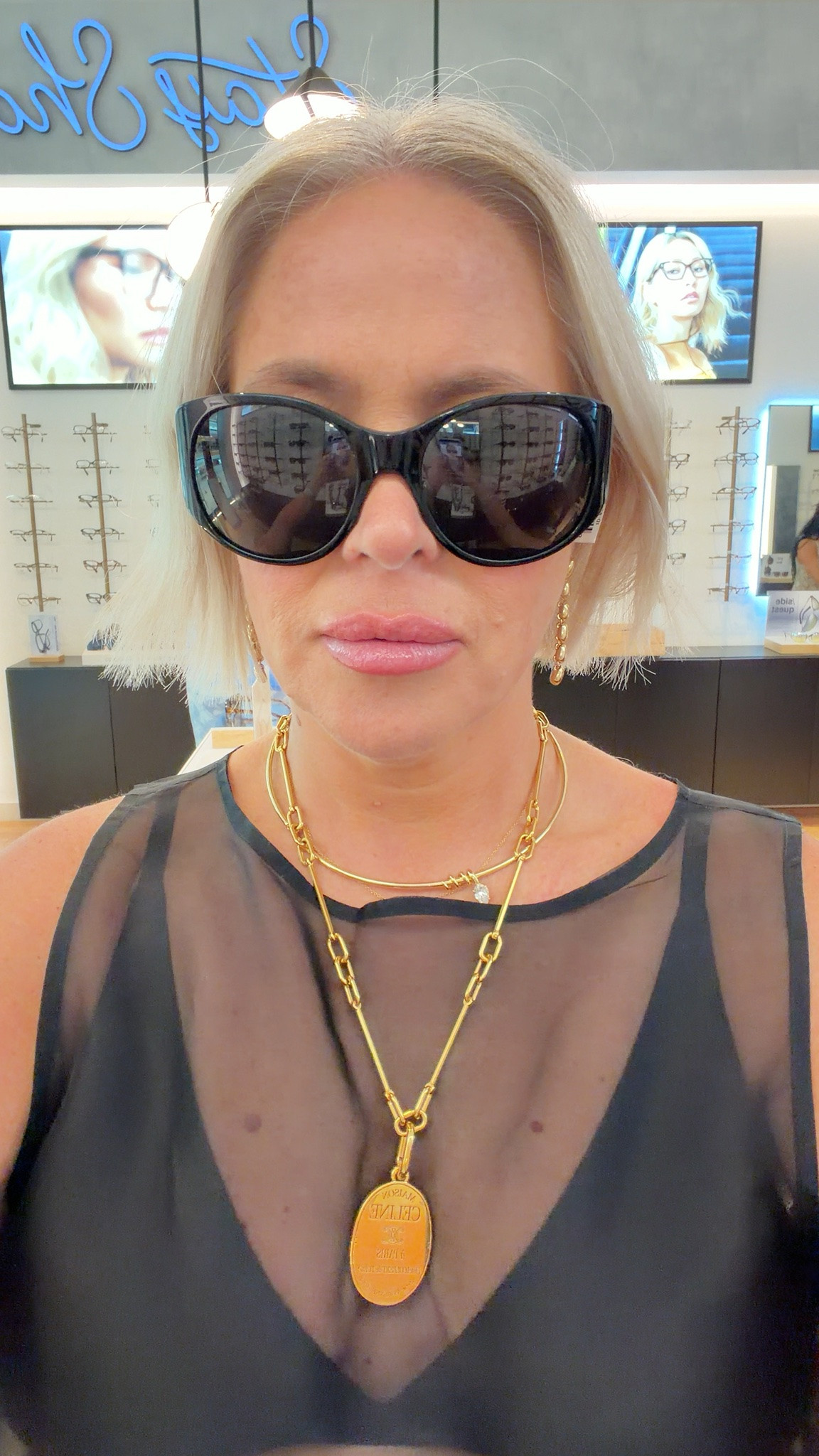 Quay sunglasses

#LTKootd #LTKgrwm