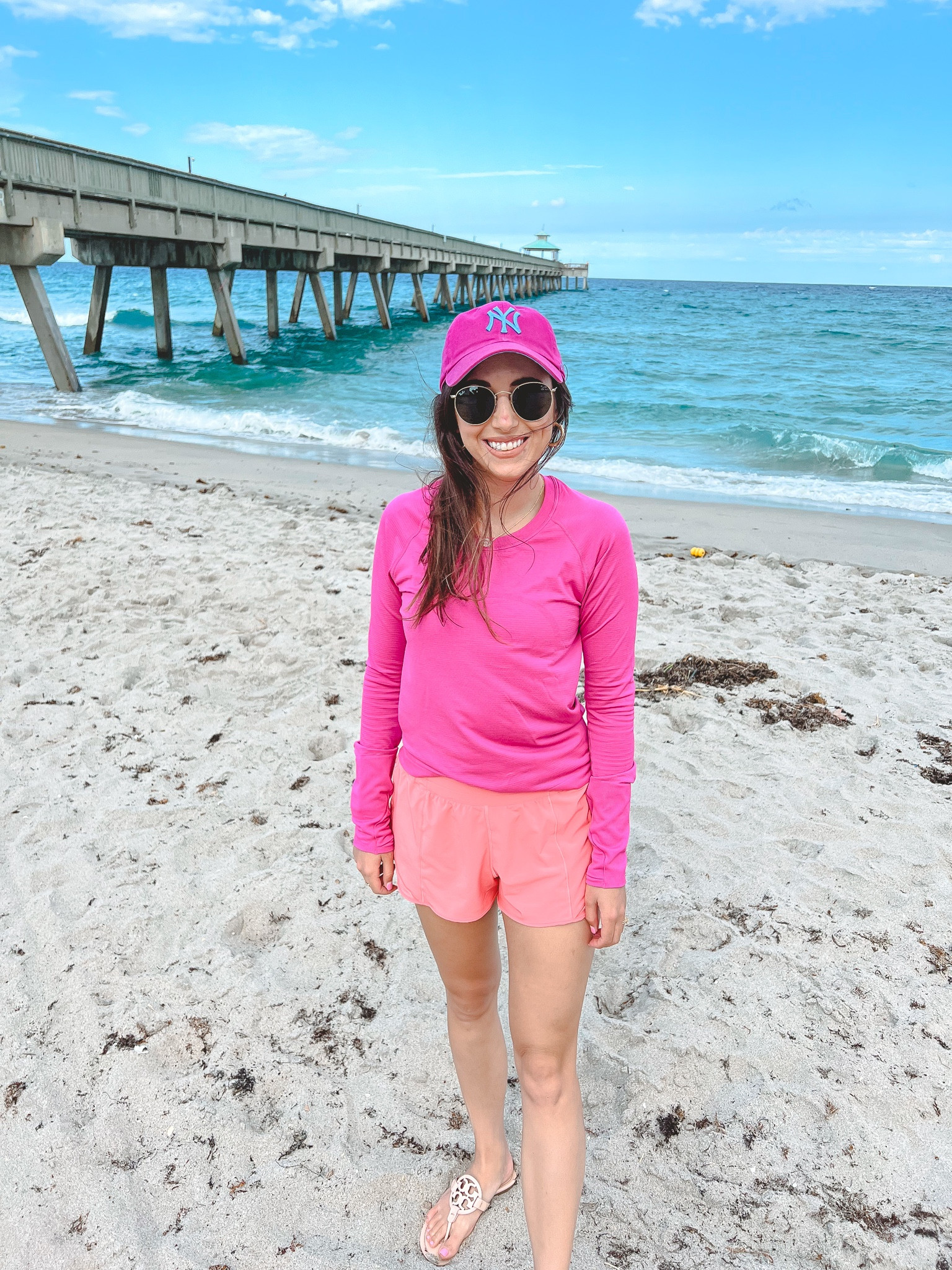 Lululemon swiftly in sonic pink (size 8) with hotty hot shorts in raspberry cream (size 6)



#LTKunder100 #LTKSeasonal #LTKFitness