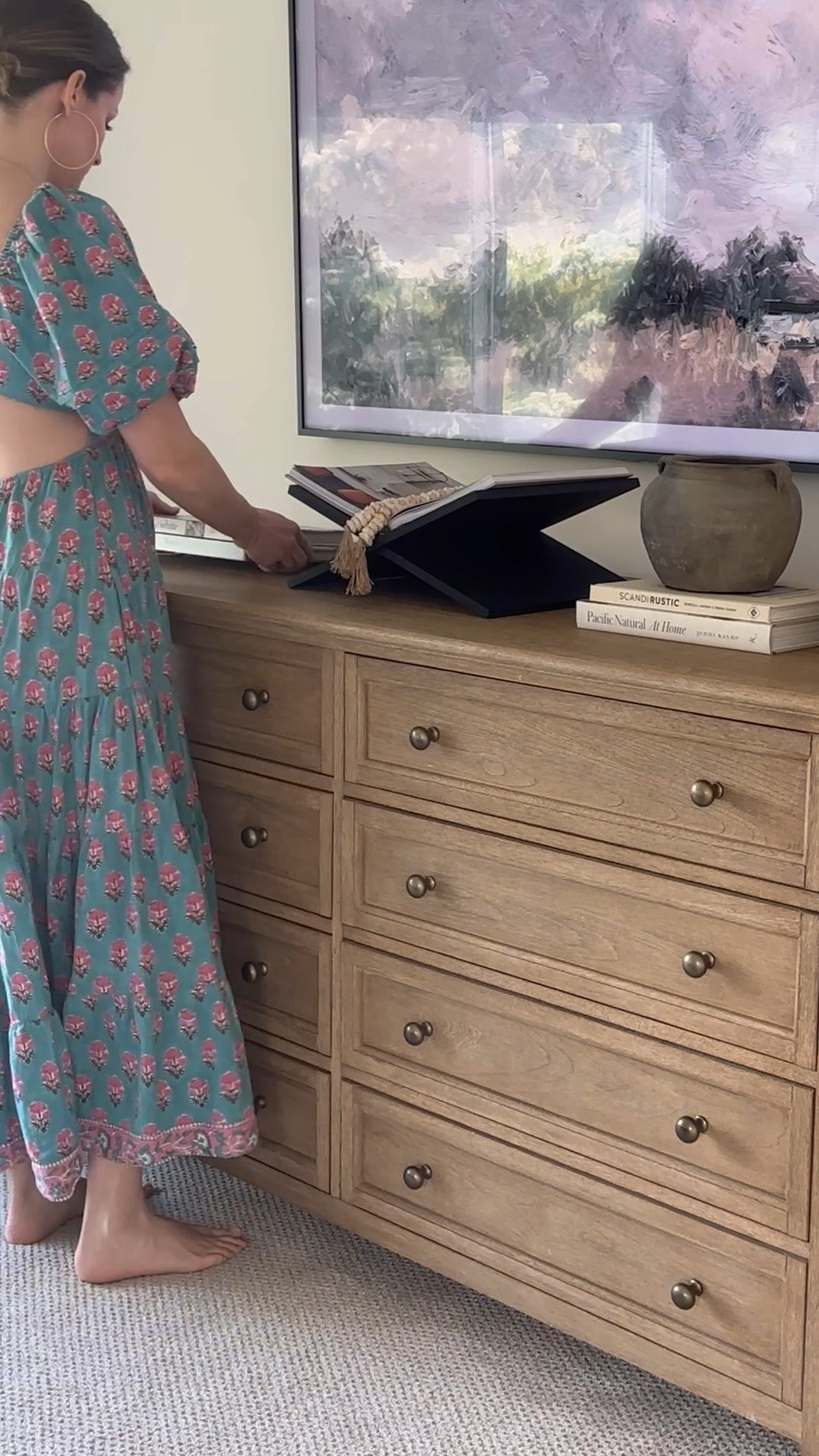 Easy dresser styling, bedroom decor, dresser decor with a tv 

#LTKstyletip #LTKfindsunder100 #LTKhome