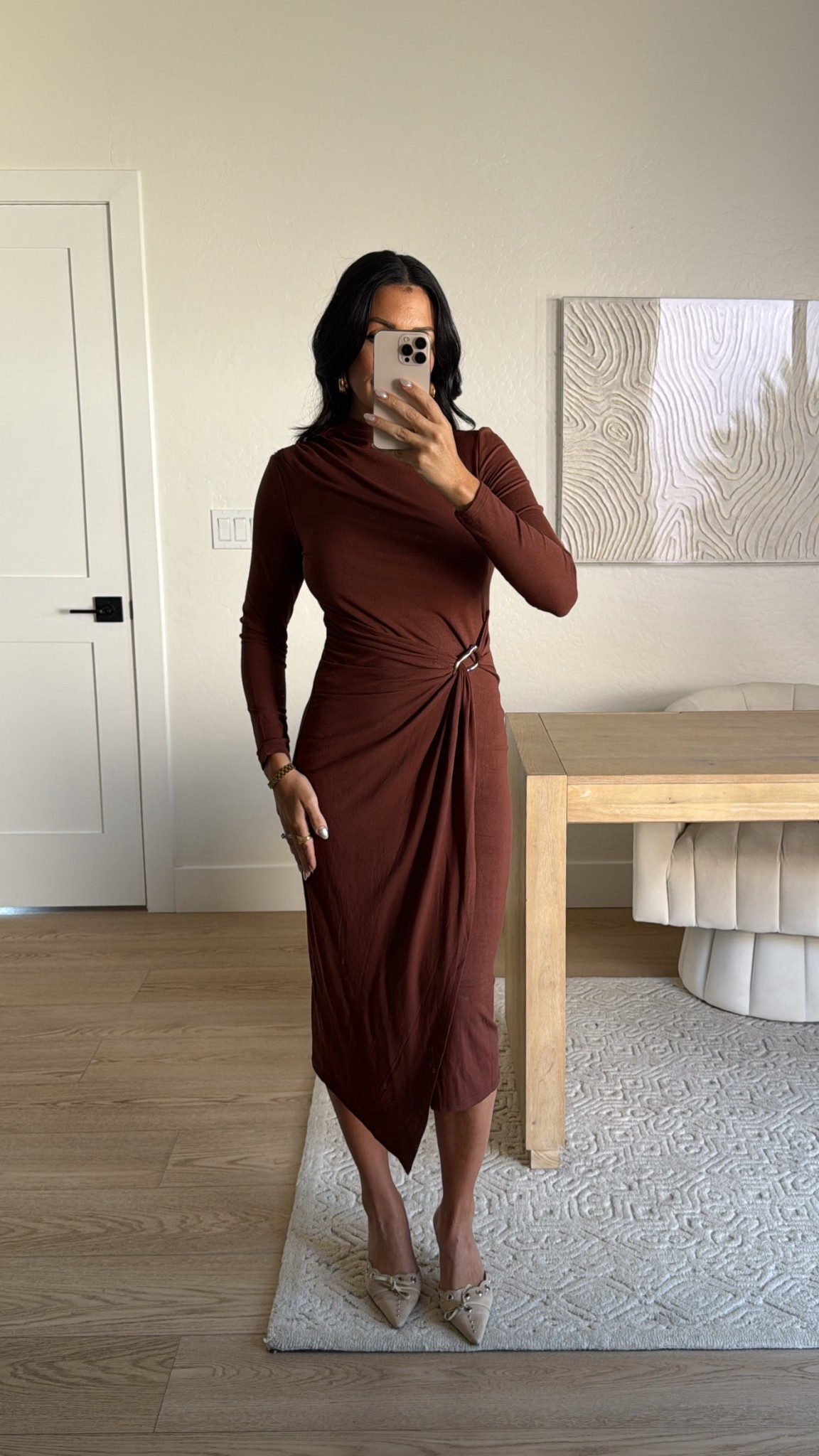 Amazon under $50 dress // I am in a size small / she’s perfect for the office!!!

Amazon finds
Midi dress
Long sleeve dress 


#LTKStyleTip #LTKSeasonal #LTKParties
