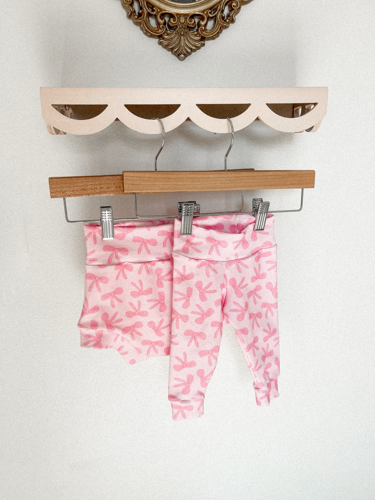 Pink bow leggings and bummies for girls 🎀
.
Pink bow trend, pink bow nursery, pink nursery decor, pastel pink nursery, coquette trend, coquette bows, baby bummies, handmade, etsy finds, handmade baby clothes, baby girl outfits, toddler girl outfits, baby clothes, baby shower gift, baby registry, newborn girl outfit, toddler spring outfits, toddler vacation outfits, girls spring outfits, etsy baby finds, etsy kids, coquette baby, pink hair bows

#LTKkids #LTKbaby #LTKbump