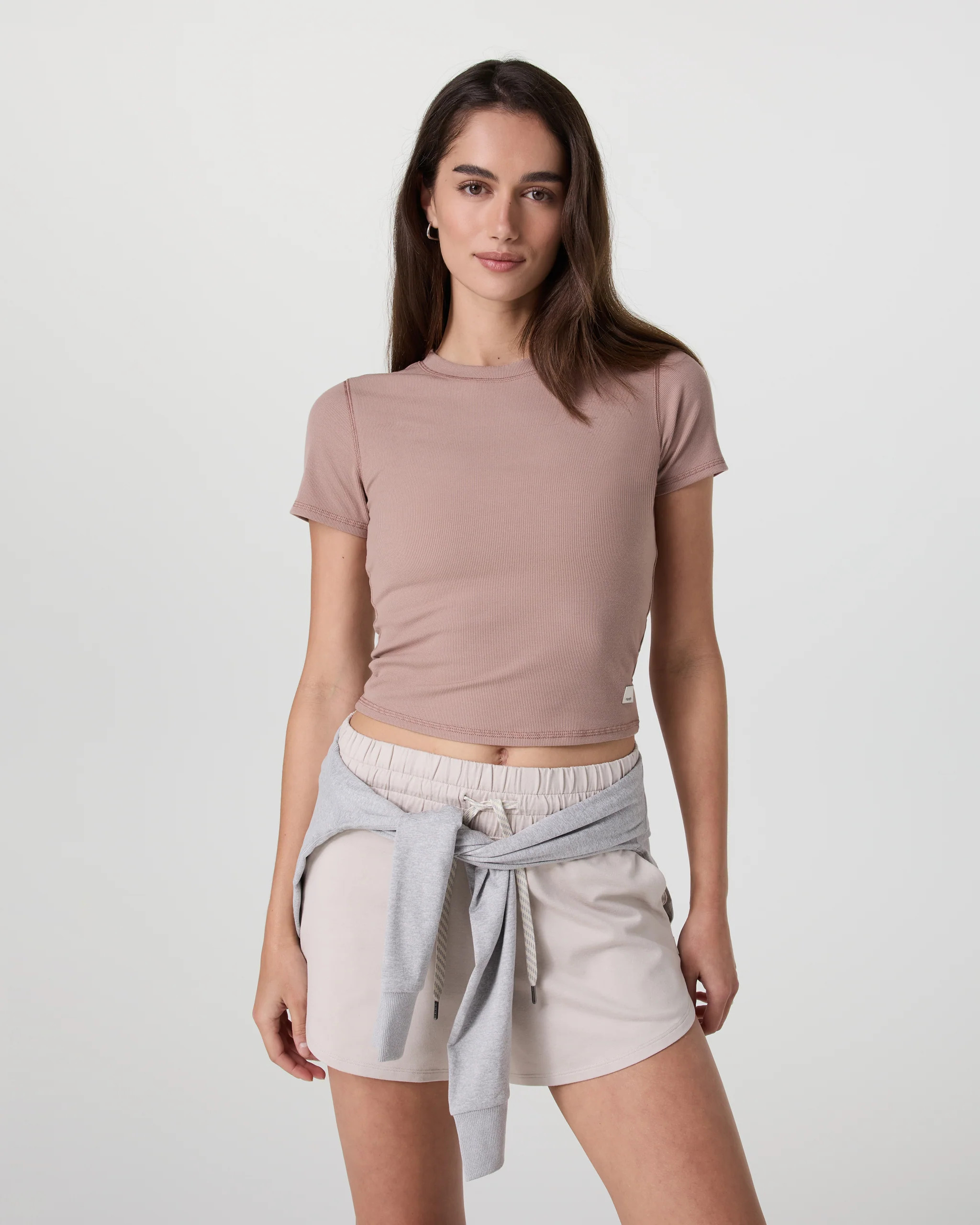 Pose Fitted Tee | Women's Rose Clay Rib Top | Vuori | Vuori Clothing (US & Canada)
