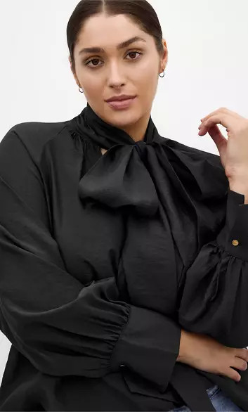 Kelsey Neck Tie Top | Belk