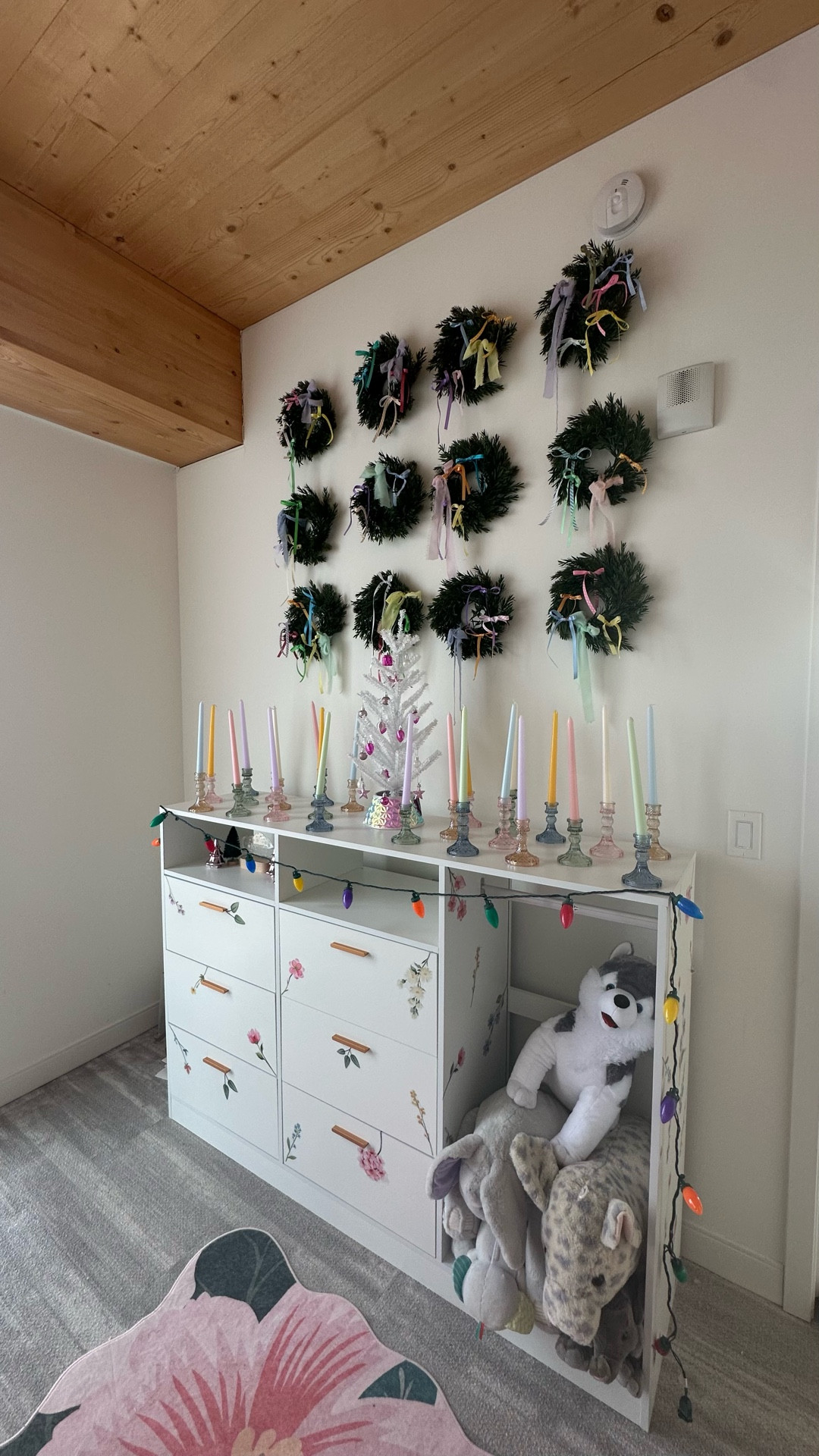 Colorful Christmas bedroom decor - colorful kids Christmas decor - colorful Christmas decor - easy, DIY Christmas decor - easy DIY Christmas wall - easy, DIY Christmas decorations - DIY Amazon Christmas decor - Amazon Christmas finds

#LTKHome #LTKSeasonal #LTKKids
