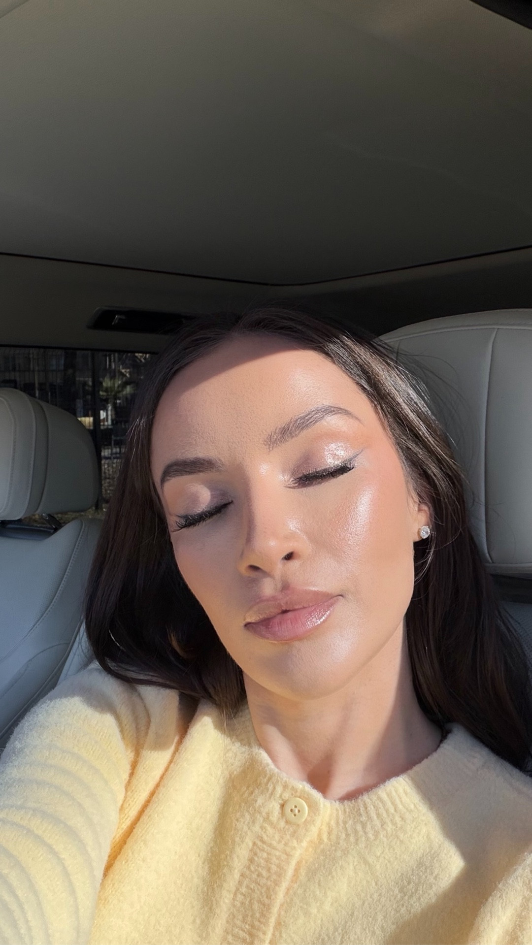 How I treated my 30s acne:
Spironolactone - prescription med, I take 25 mg 
Triple cream (more for rosacea) - prescription (invermectin, azeleic acid, metronidazole) - will include some OTC azeleic acid options
Clindamycin face wipes (prescription) 
Cleanser for acne & 2 min cleansing 
Micellar water for removing make up 
My favorite non eye-irritating cleansing balm 
Clean microfiber towel every day 
Salicylic acid acne spot treatment 
Hydrocolloid “pimple” patches (for overnight improvement when needed) 
Hypochlorous acid spray after the gym or work or anything gross 
Water based/acne safe moisturizers 