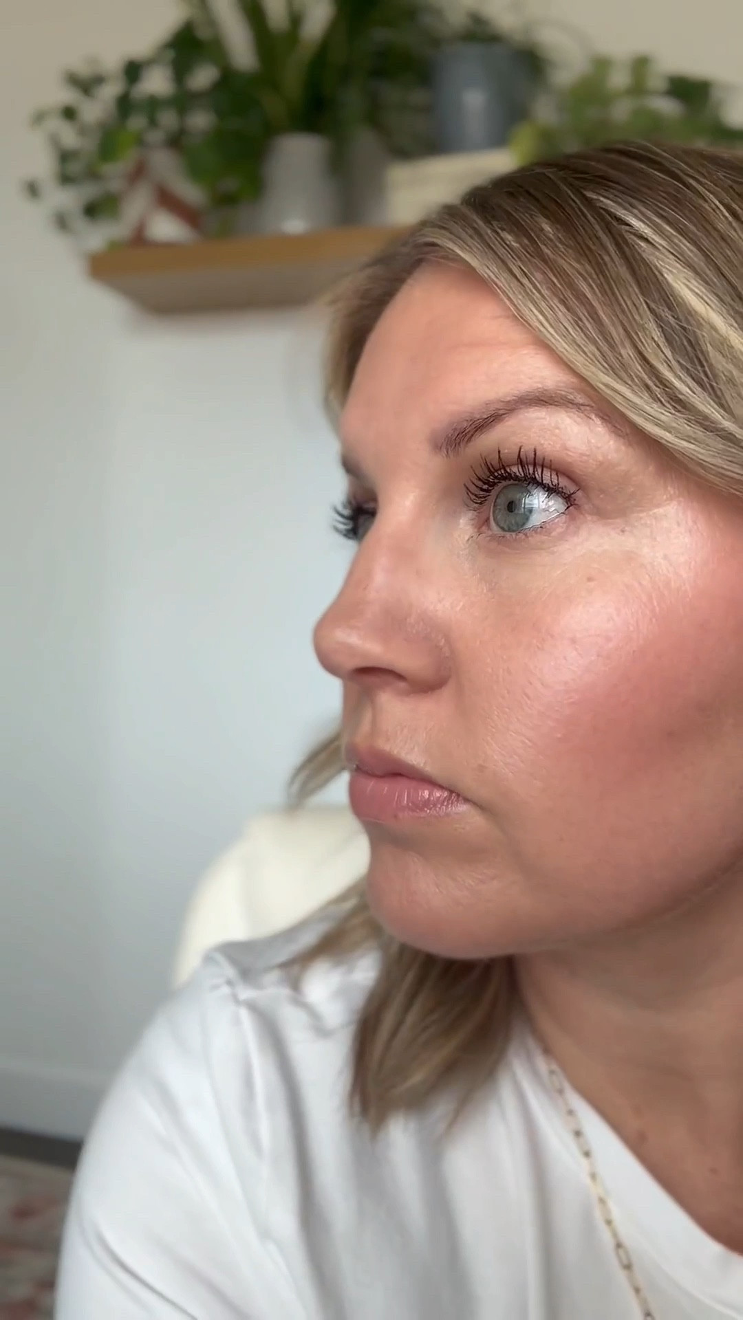 This is my new go to mascara! It’s an incredible tubing mascara that comes off easily with warm water!