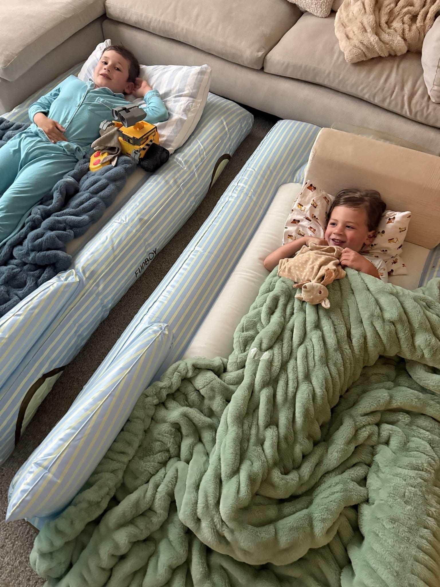 Movie night 🩵🍿
Use code FUN25 on our @FUNBOY blow up car beds
Use code NICOLE for a discount on Lola blankets 💘

#LTKSeasonal #LTKHome #LTKKids