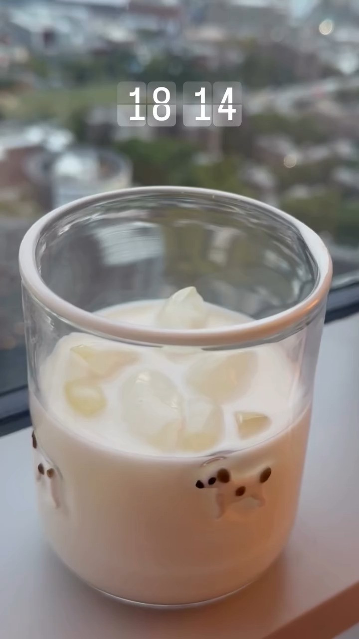 The cutest little coffee moment ☕️🤎 This dog glass makes my morning coffee feel extra cozy for fall!

#FallFinds #FallFavorites #CoffeeLover #CoffeeEssentials #HalloweenFinds #GhostDecor #CozyFall #HomeFinds #LTKHome #ShopLTK
 

 #LTKdayinmylife #LTKHome