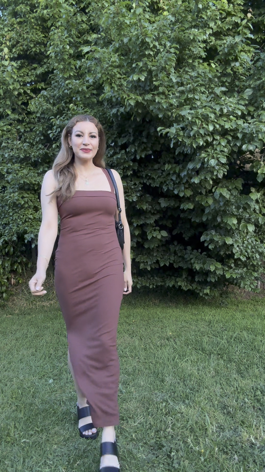 IHOT Vestido largo ajustado de verano 2024 para mujer, cuello cuadrado, sin mangas, abertura lateral, acanalado, vestido largo sin mangas.
Size:M


#LTKVideo #LTKBeauty #LTKStyleTip