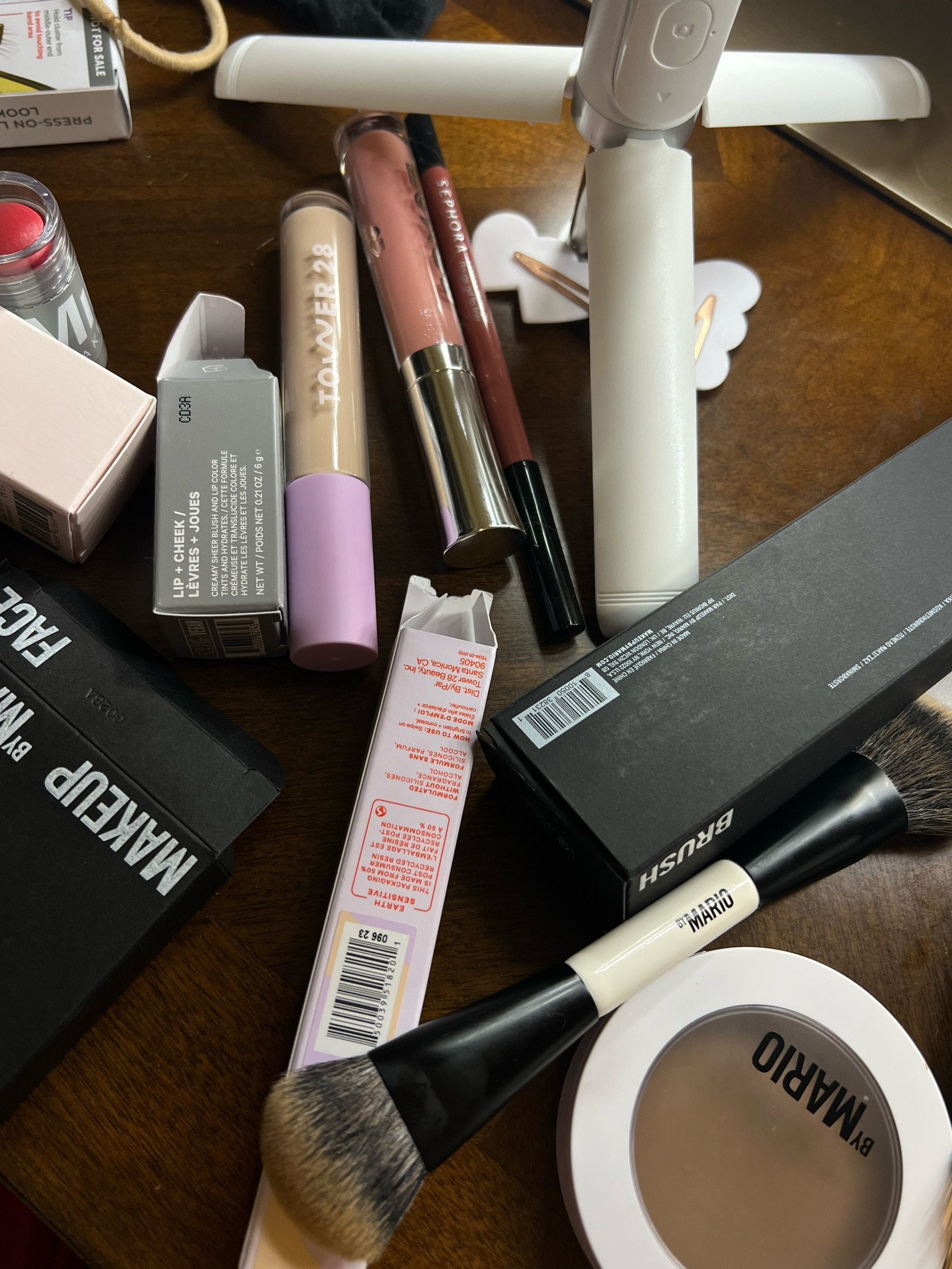 MAKEUP STOCKING STUFFERS

#LTKbeauty #LTKHoliday #LTKGiftGuide