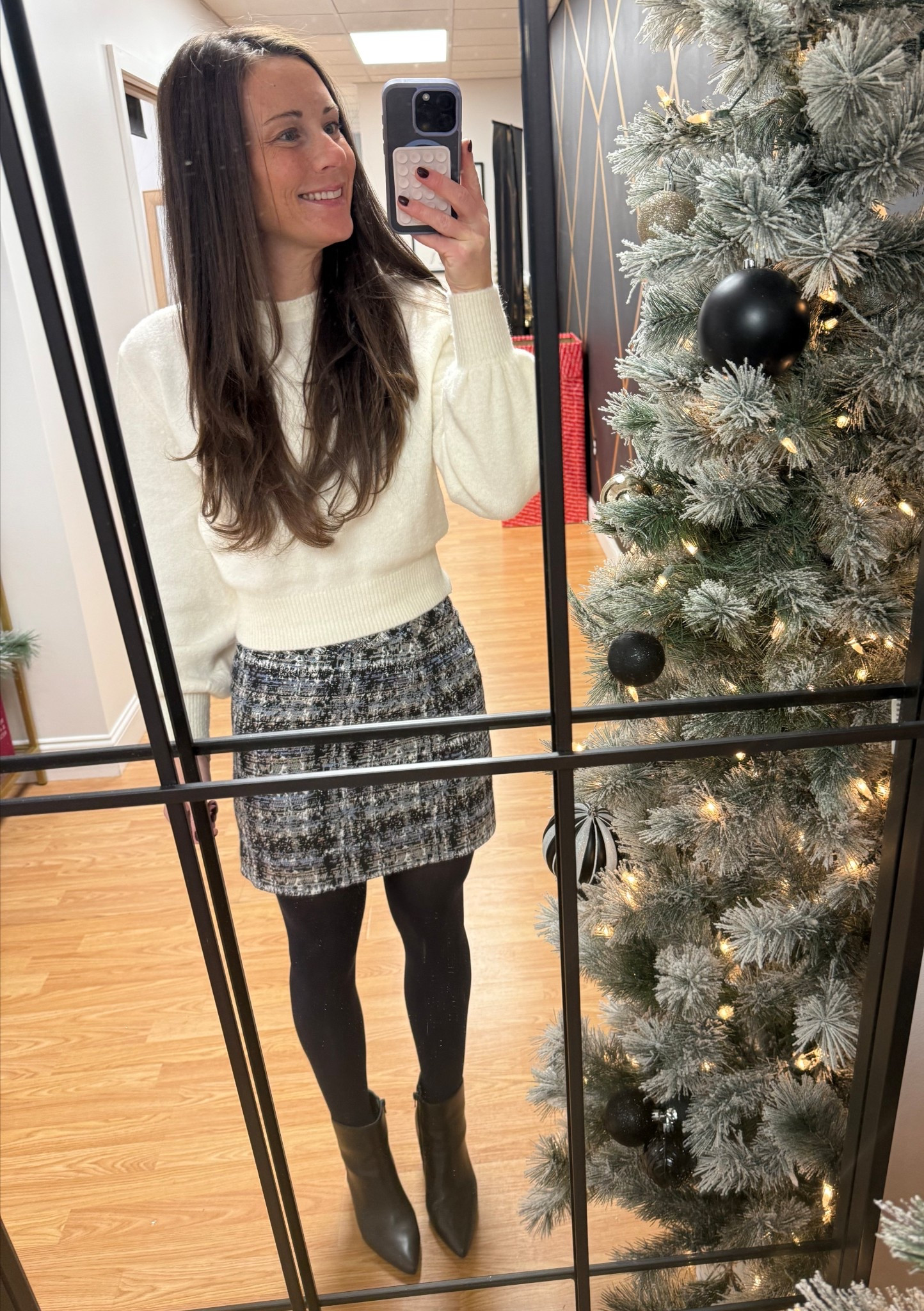 What I wore to work as an office manager of a Med Spa during November 

#LTKdayinmylife #LTKHoliday #LTKootd