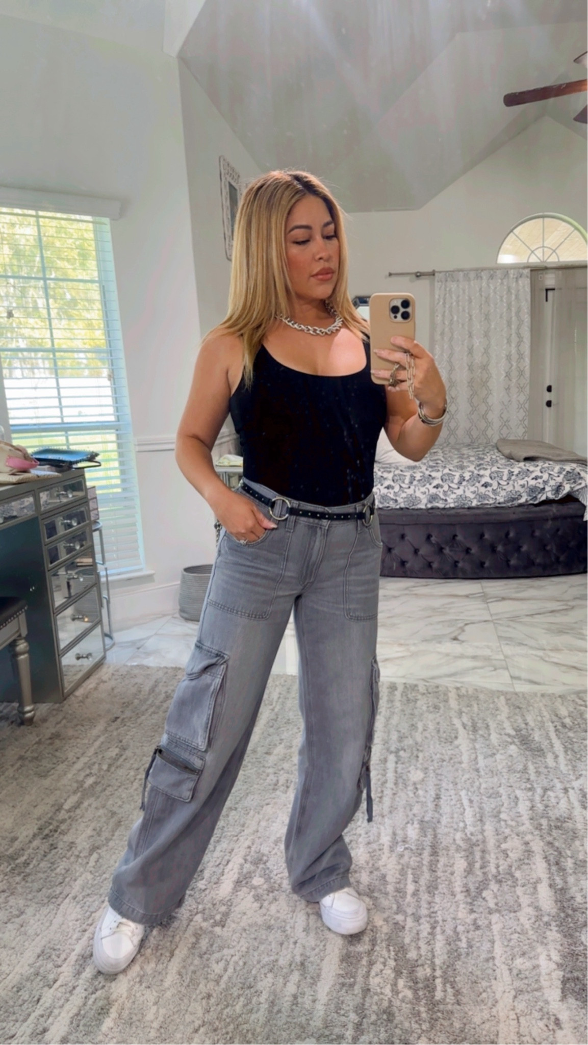 How I style my Grey Cargo Denim Pants 


#cargopants #greydenimpants #casuallook #ootd #fashionstyle #transitionalfallpieces

#LTKSaleAlert #LTKFindsUnder50 #LTKStyleTip