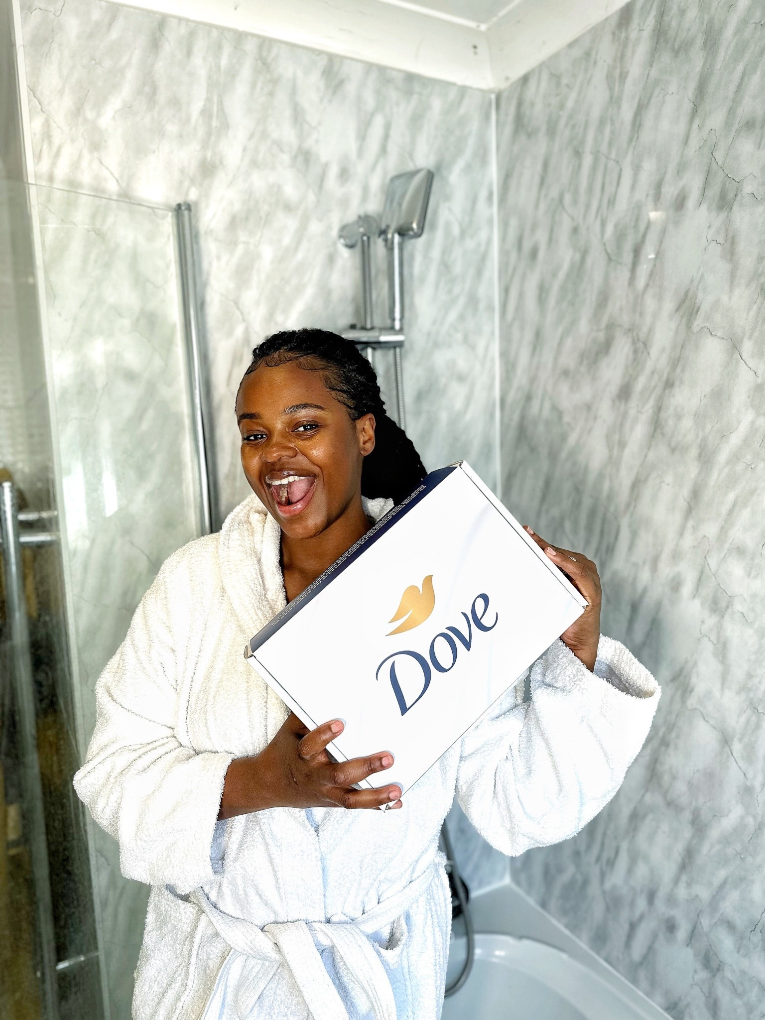 In my “Spring Hydration Era” 💙🕊️

With Dove Advances Care Body Wash, best ever body wash that provides lotion soft skin 

#LTKsummer #LTKuk #LTKbeauty