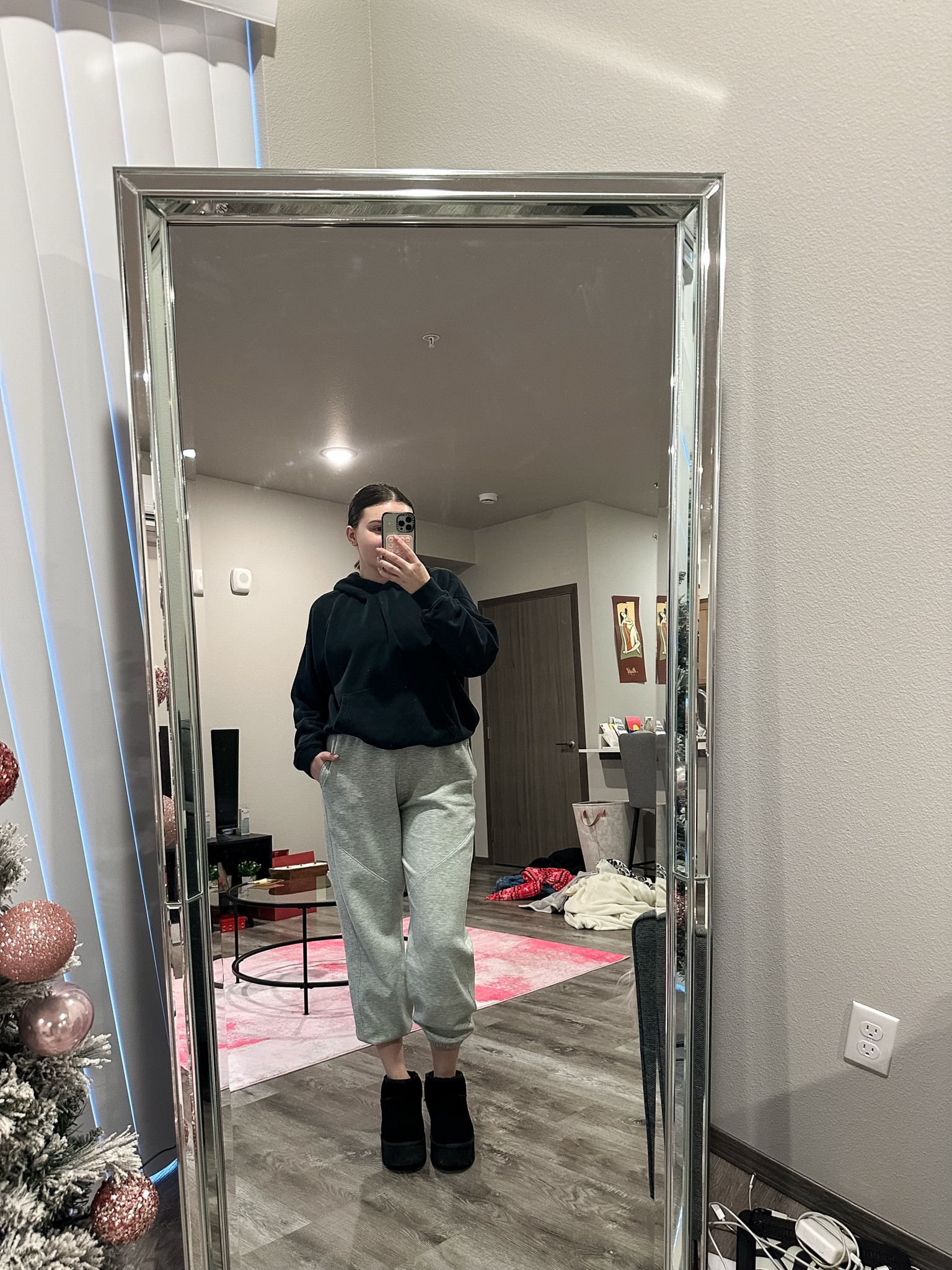 Cozy workout outfit idea for winter! Wore this to reformer Pilates on a snowy day!

#LTKFindsUnder100 #LTKFitness #LTKActive