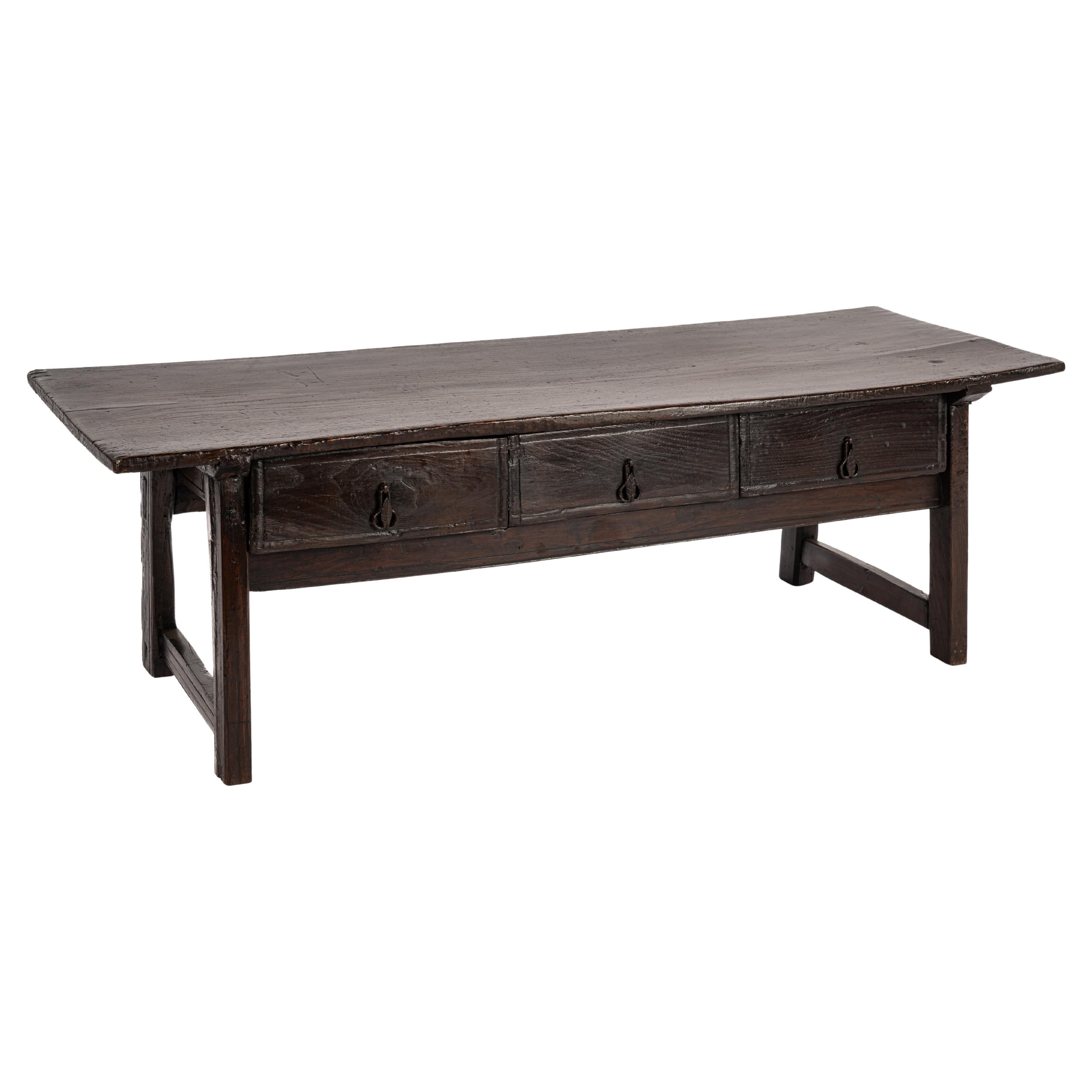 antique dark brown rustic Spanish solid chestnut coffeetable with  3 drawers | 1stDibs