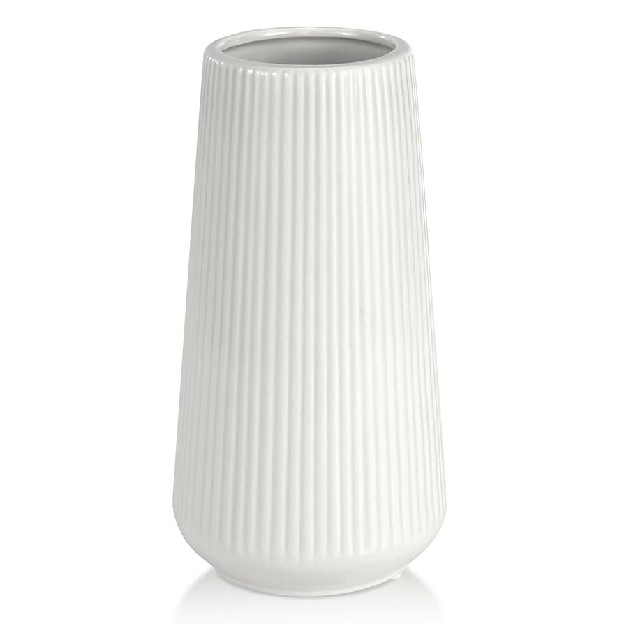 White Ceramic Vase, GUKJOB Small Cute Flower Vase for Pampas Grass, Home, Living Room, Dining Tab... | Amazon (US)
